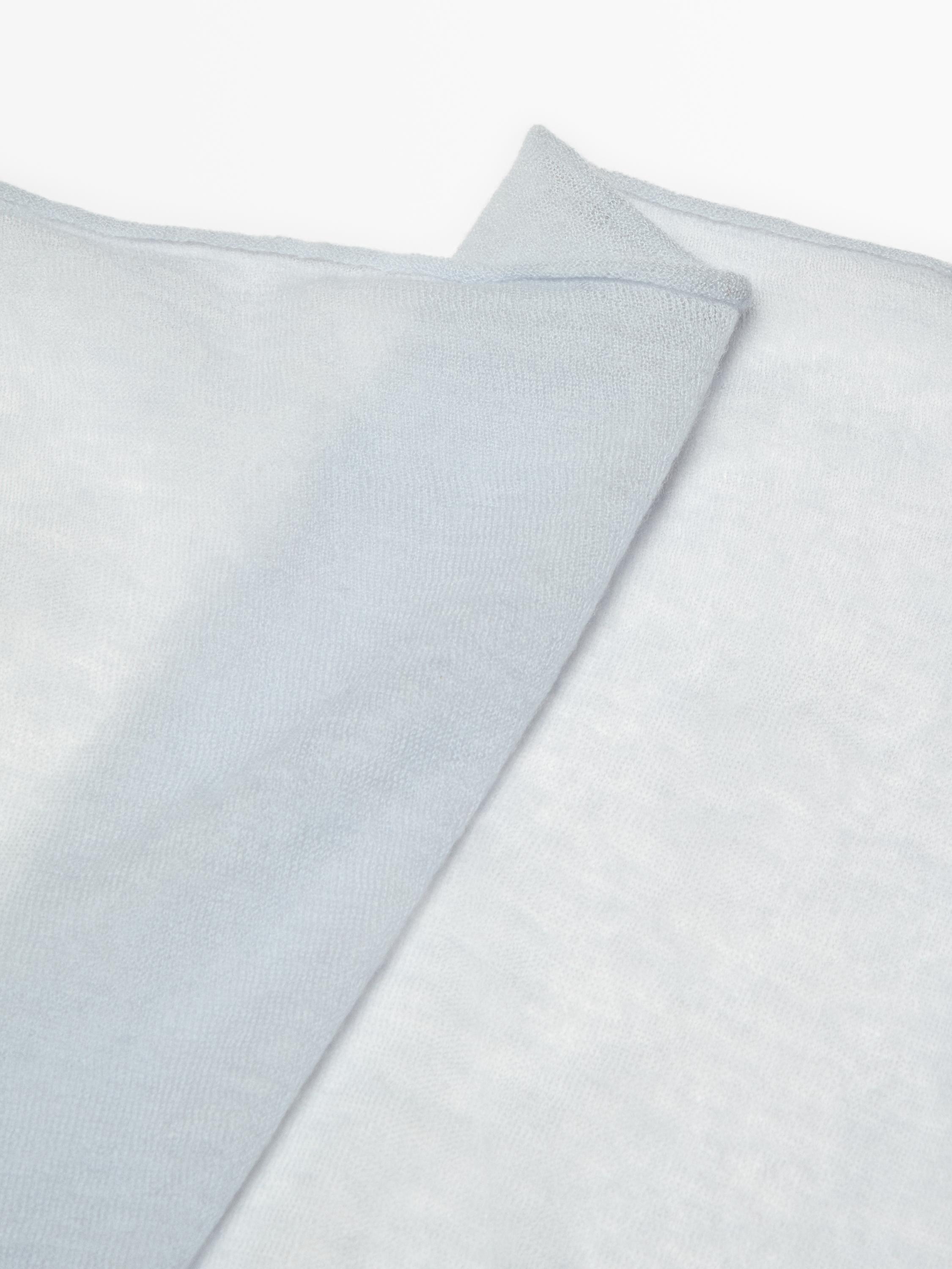 100% cashmere knit scarf