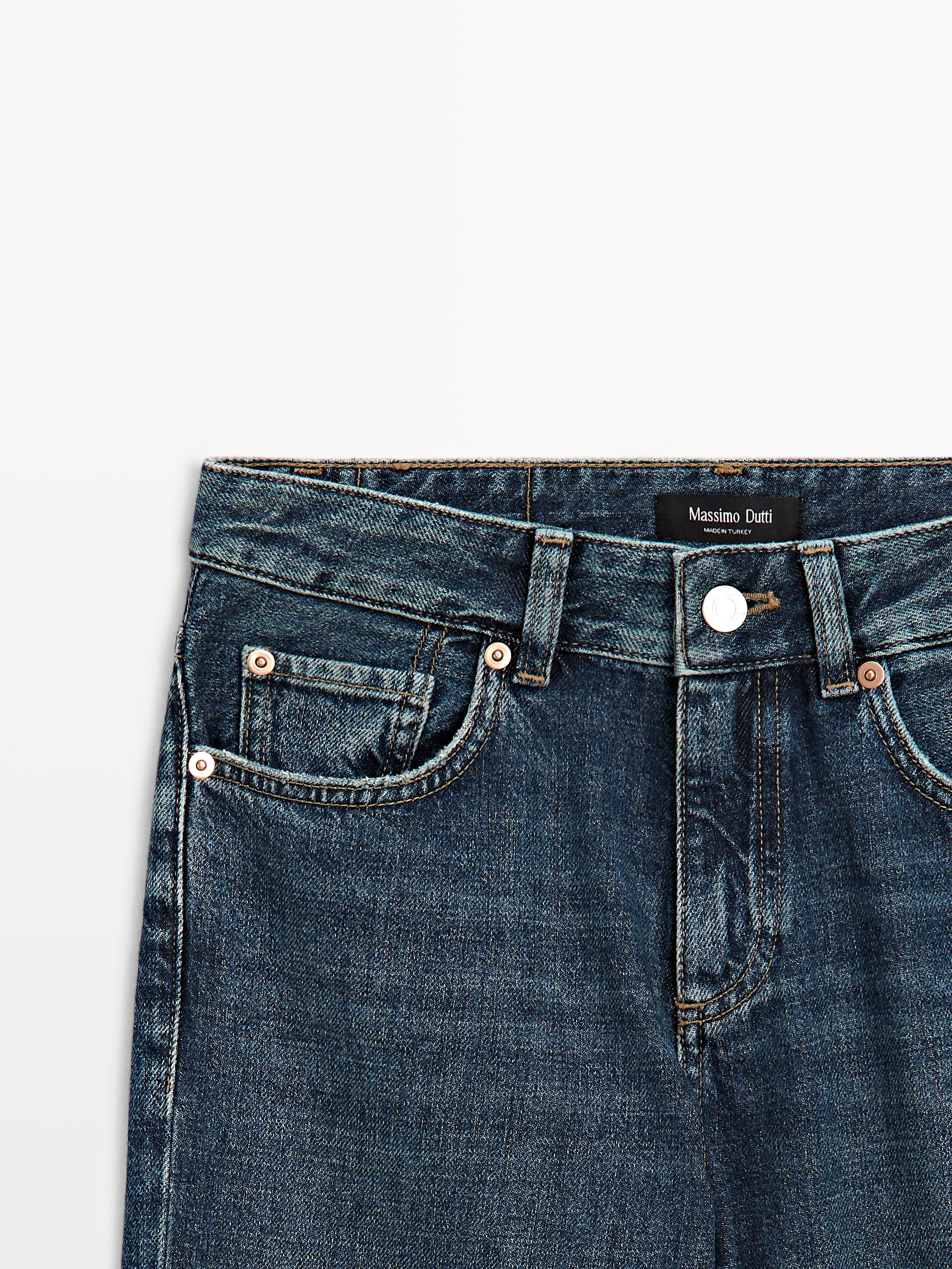 Low-rise straight-leg jeans