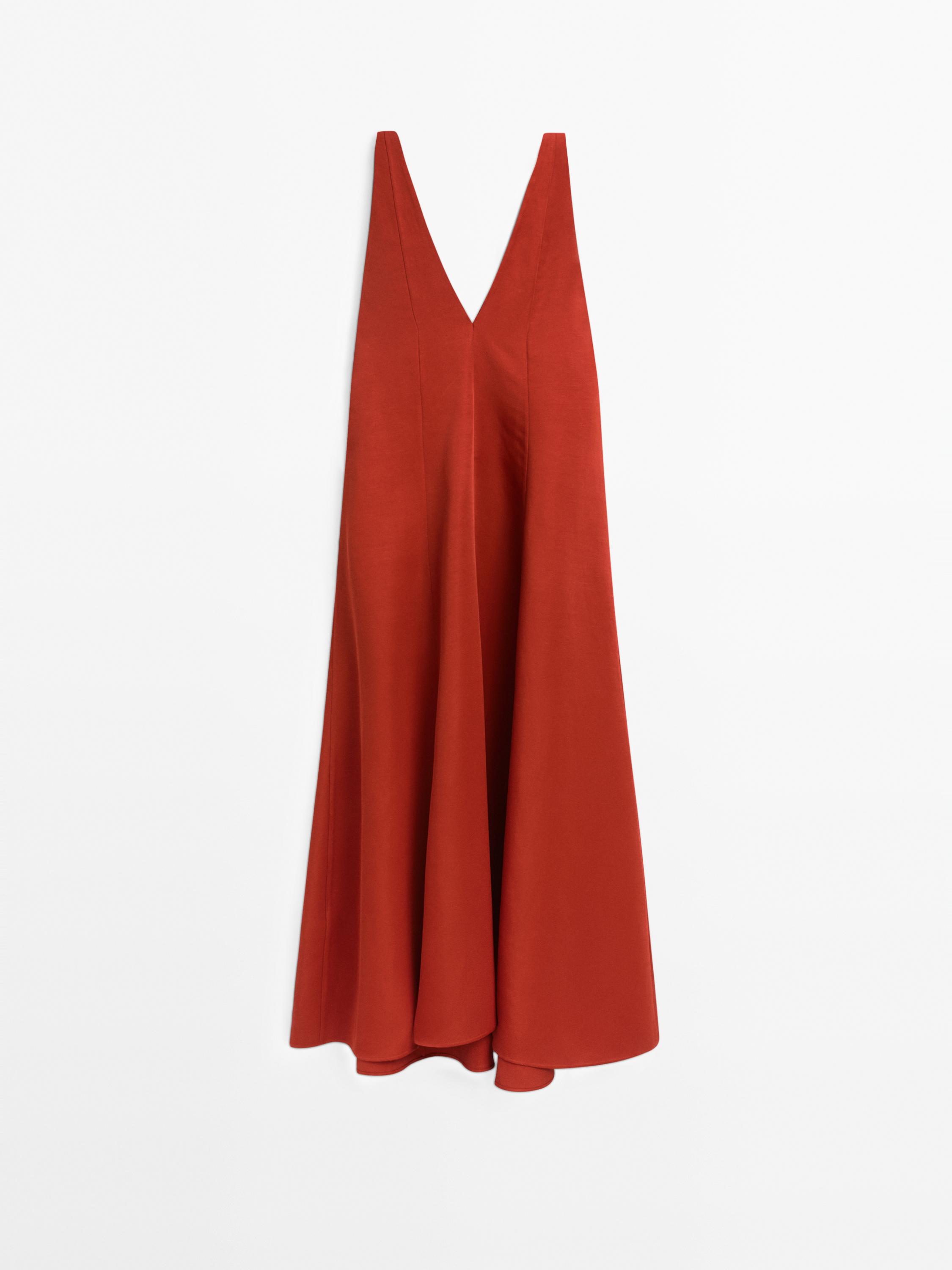 Long flowing flounce dress