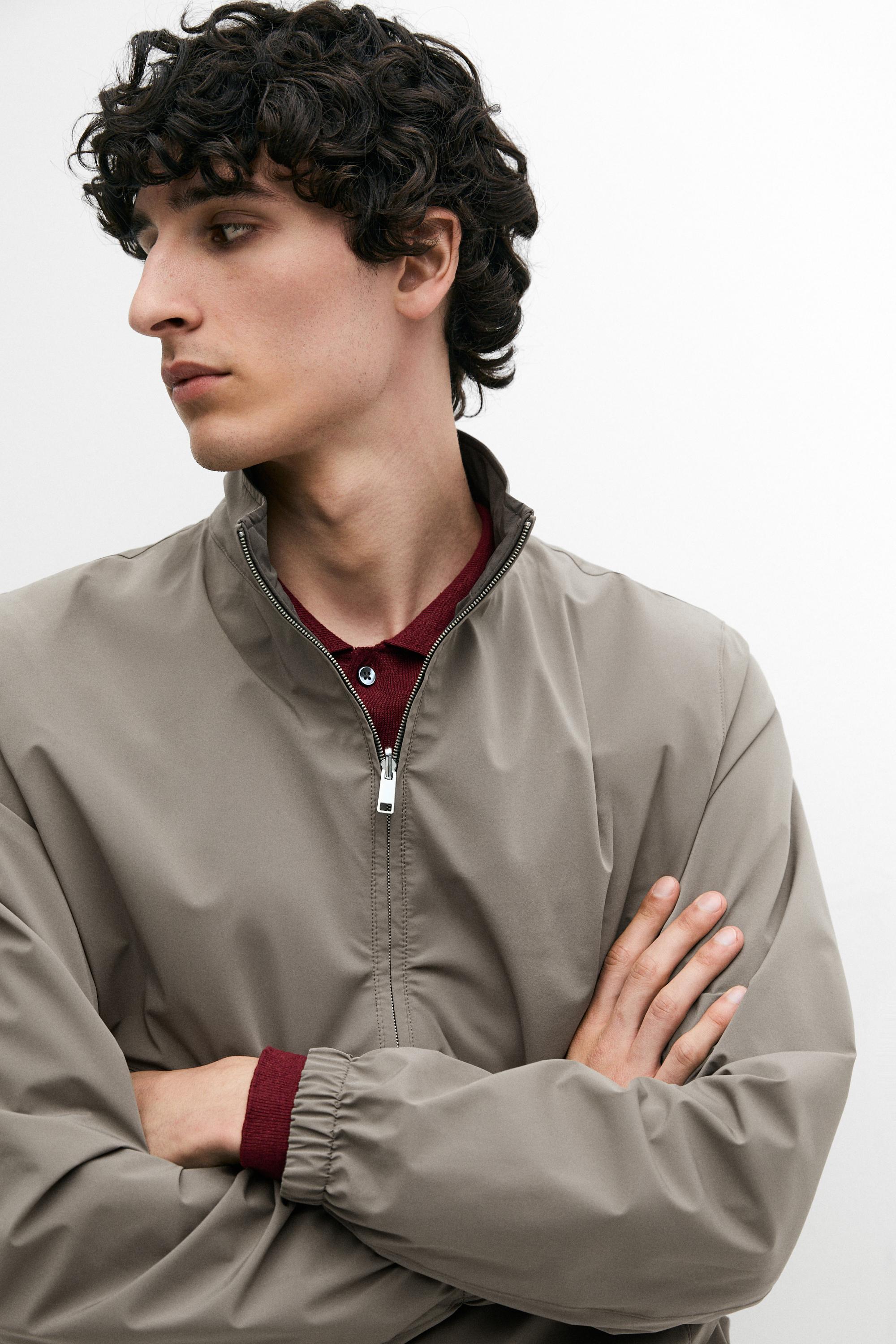Short reversible jacket — GREY