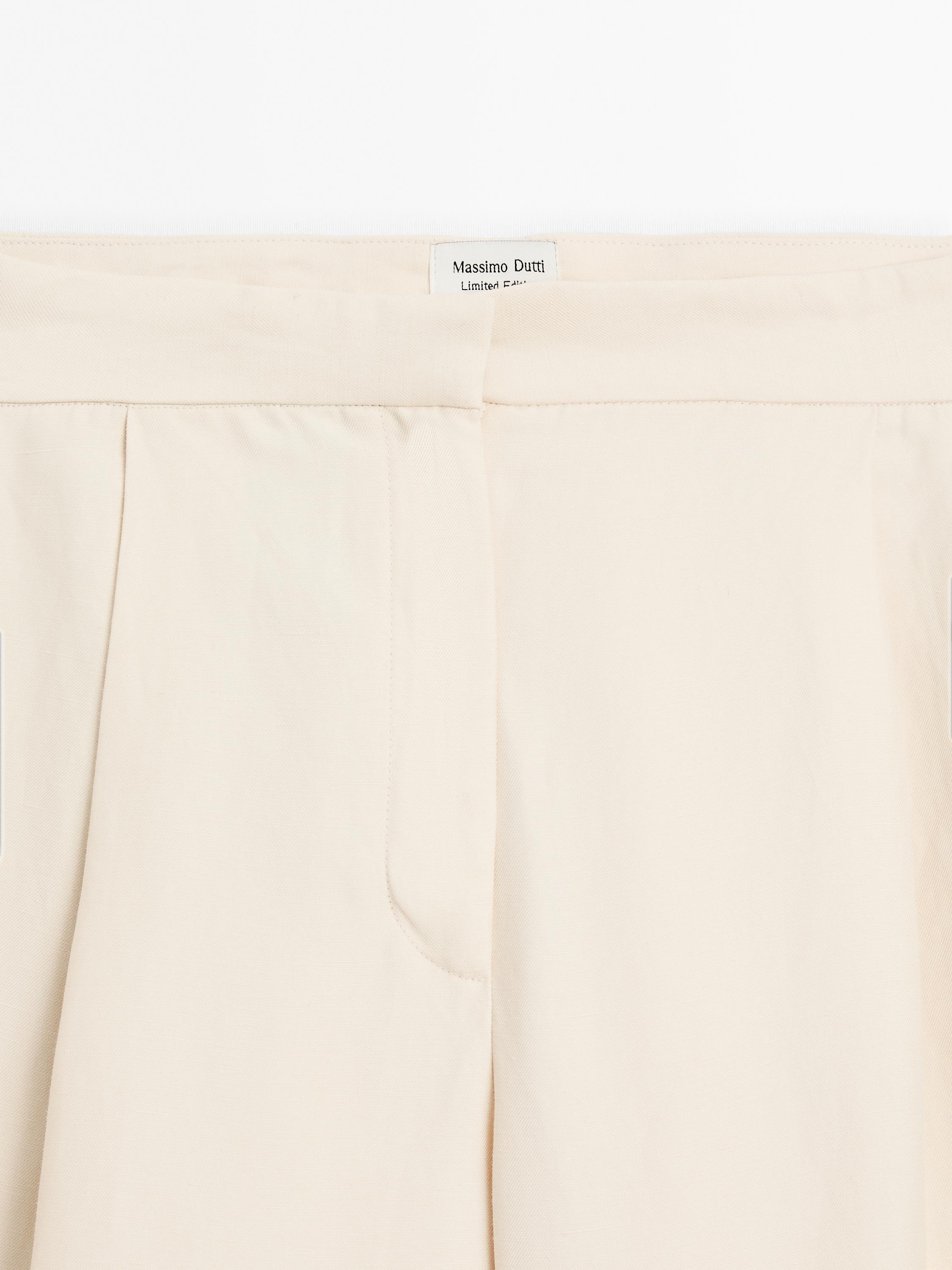 Trousers with dart detail - Limited Edition