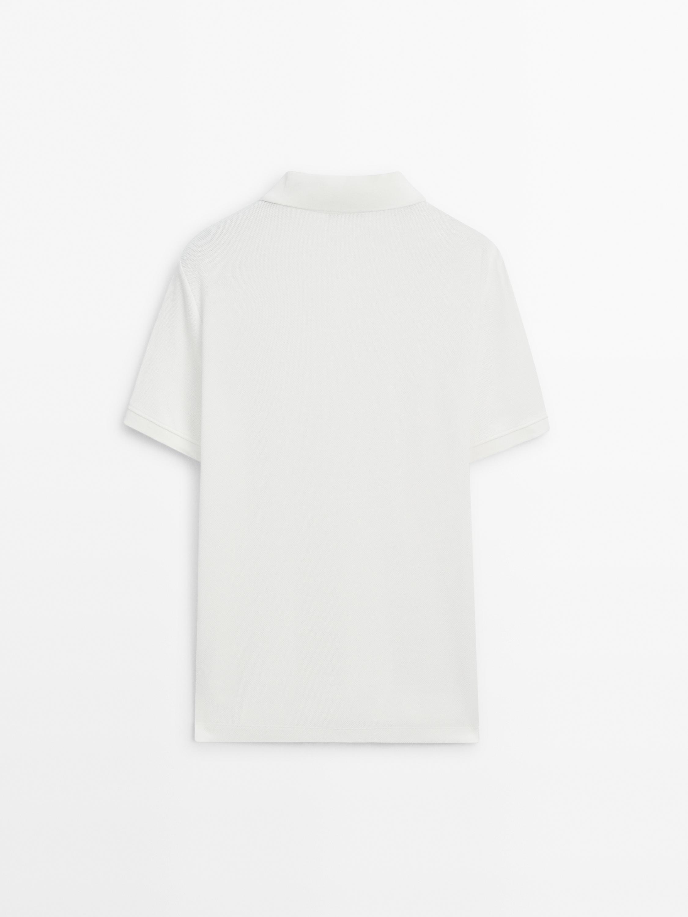 Short sleeve micro-textured polo shirt