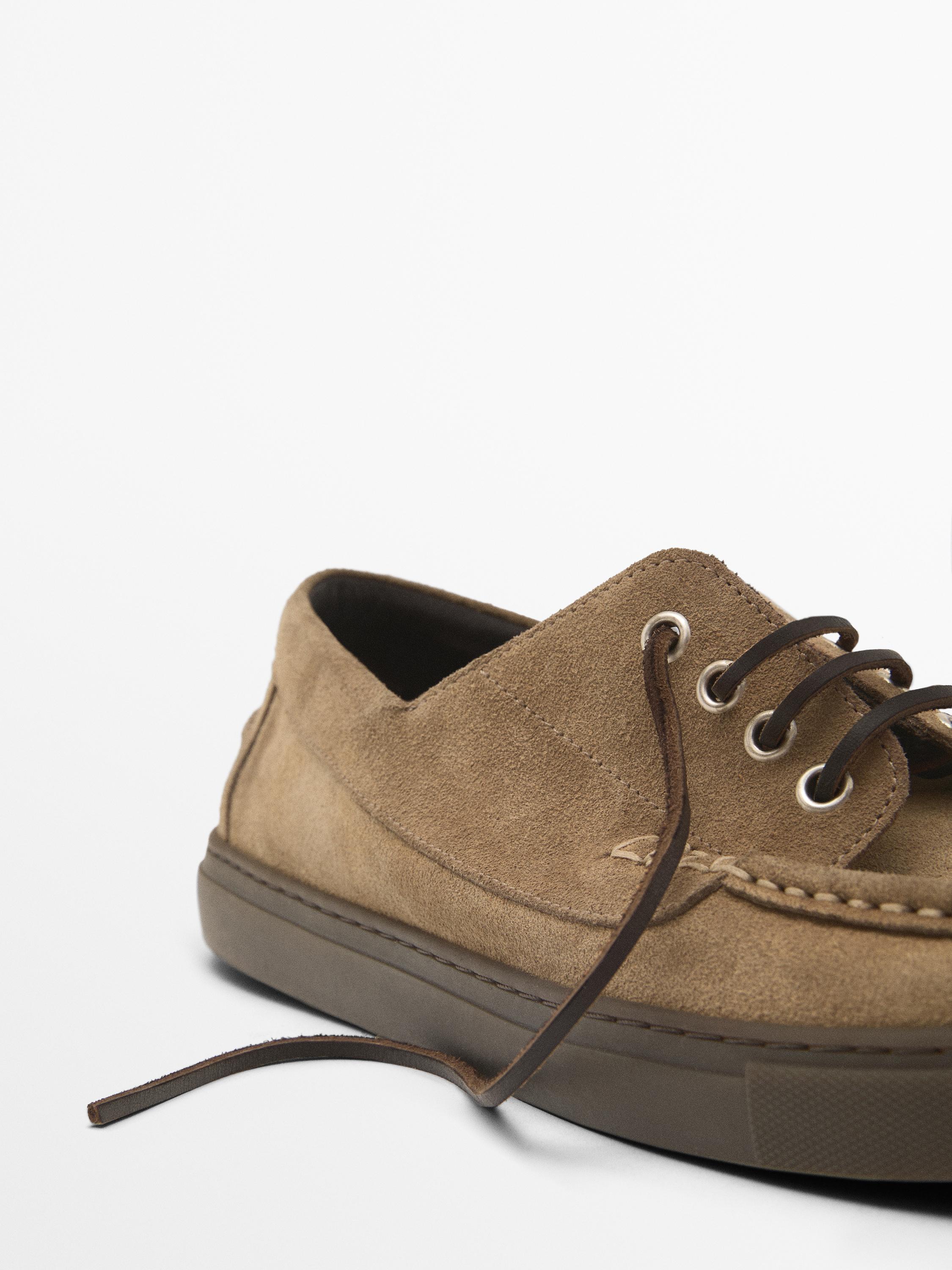 Split suede deck shoes