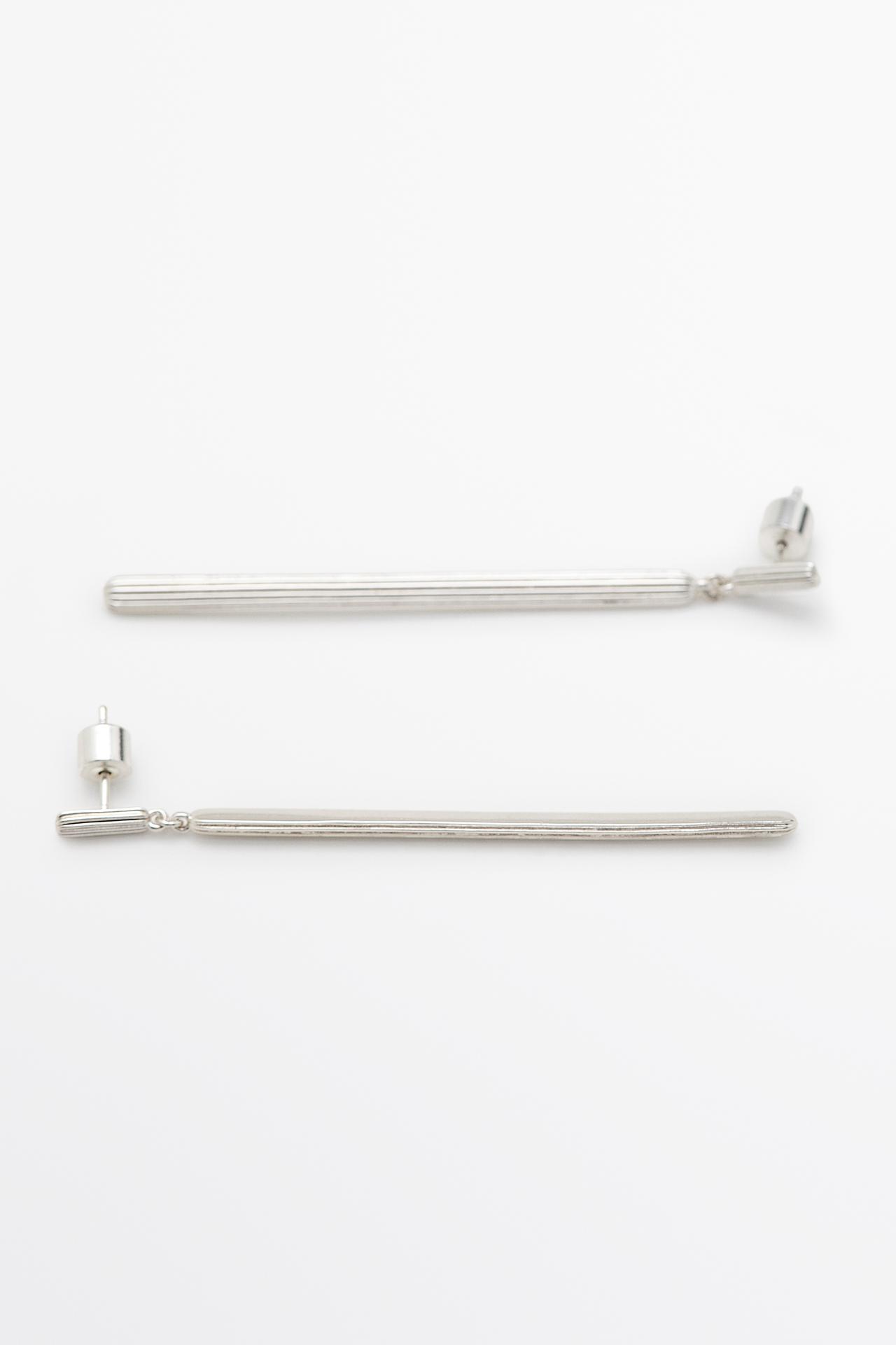 Pinstripe dangle earrings — SILVER