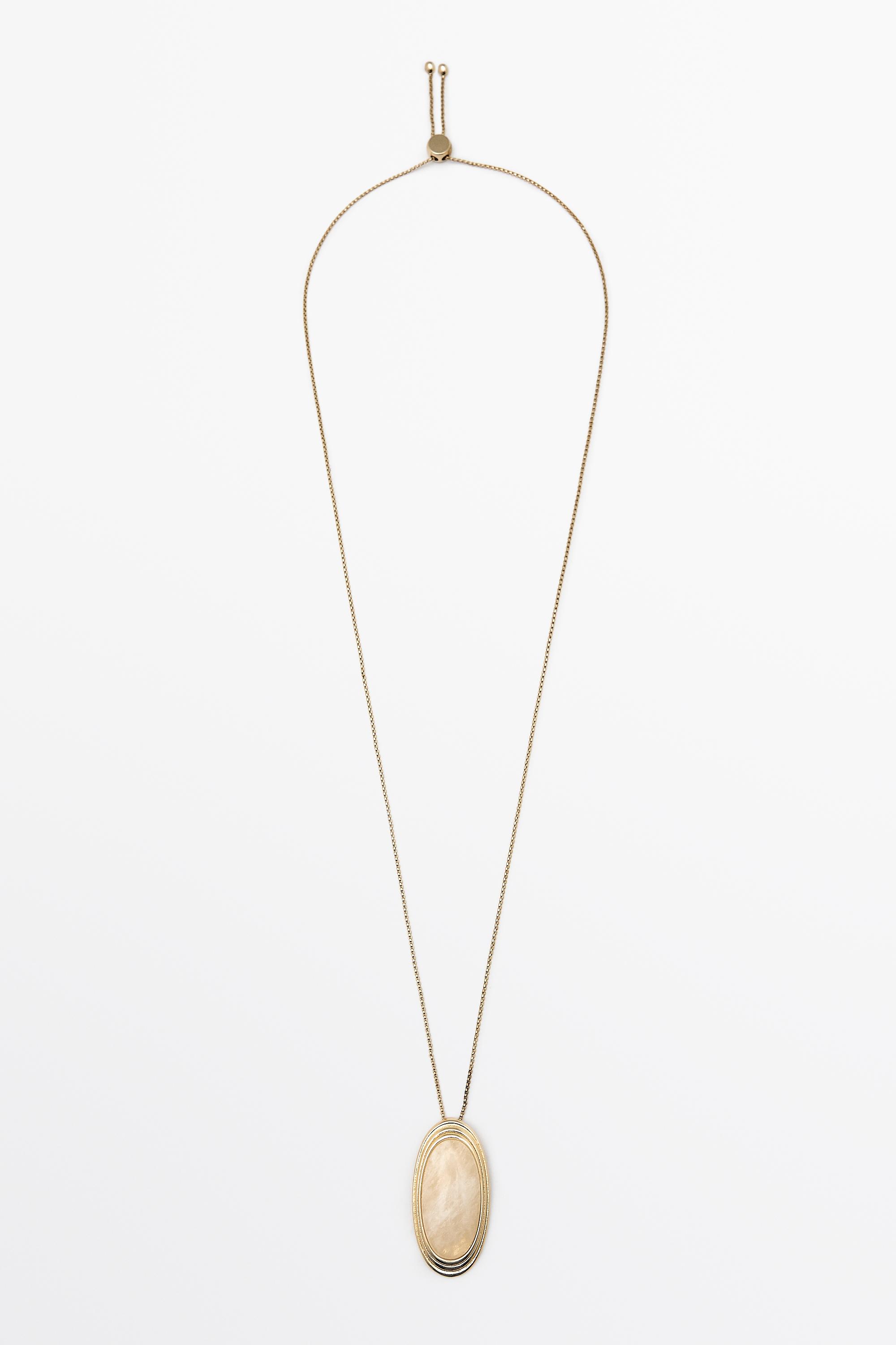 Ketting met ovale kwartssteen