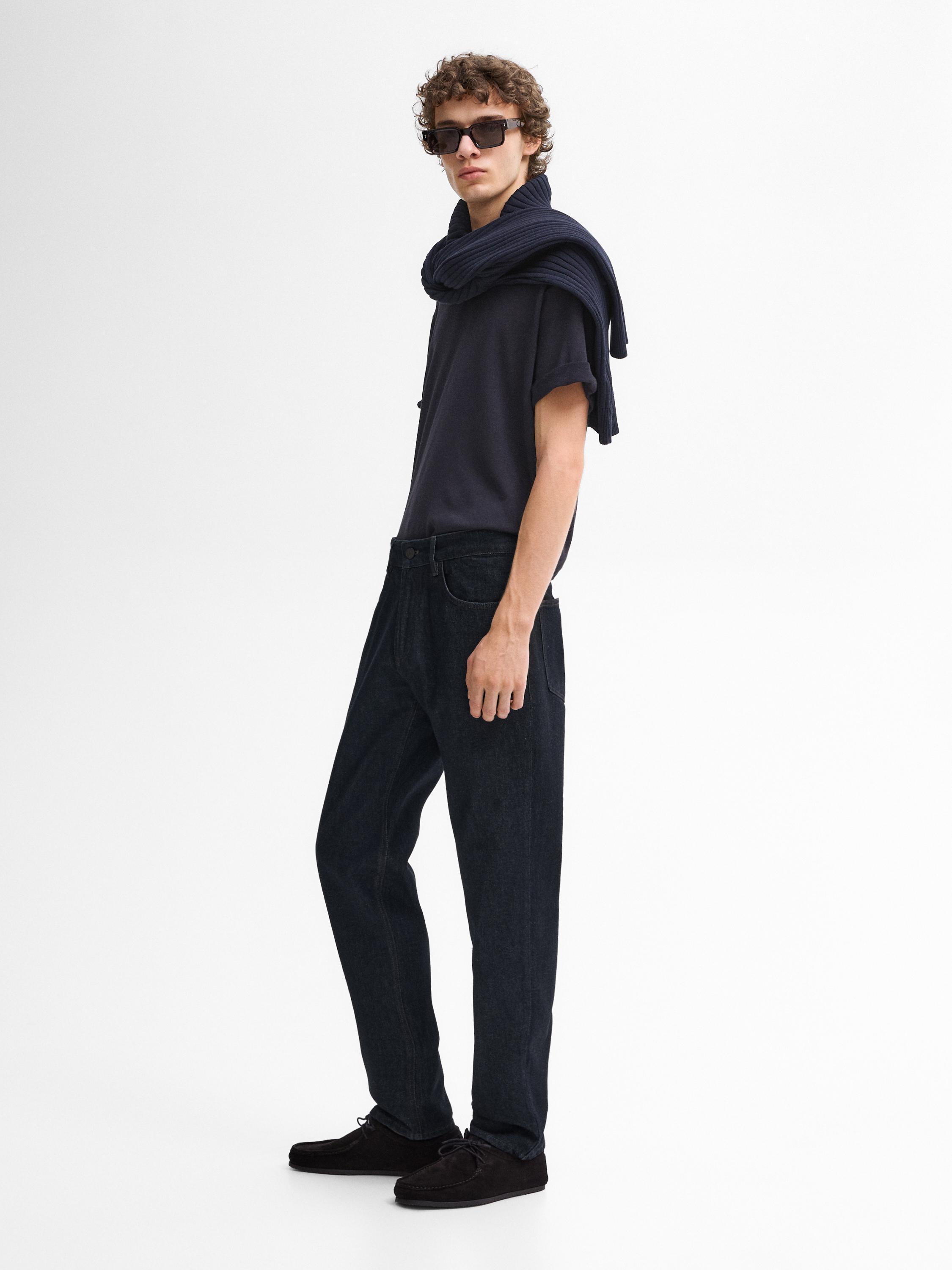 Tapered fit jeans