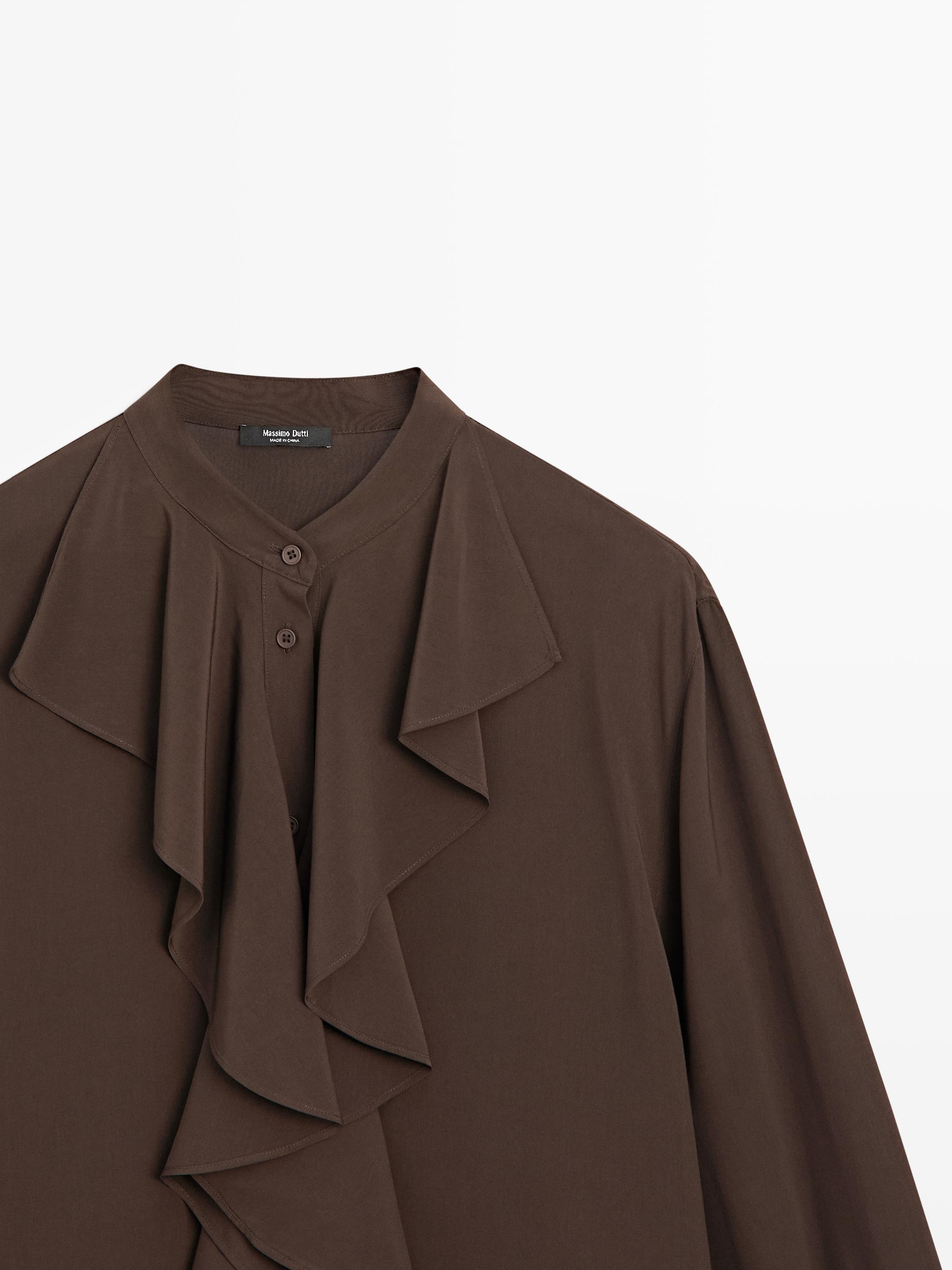 Flowing blouse with ruffles — BROWN