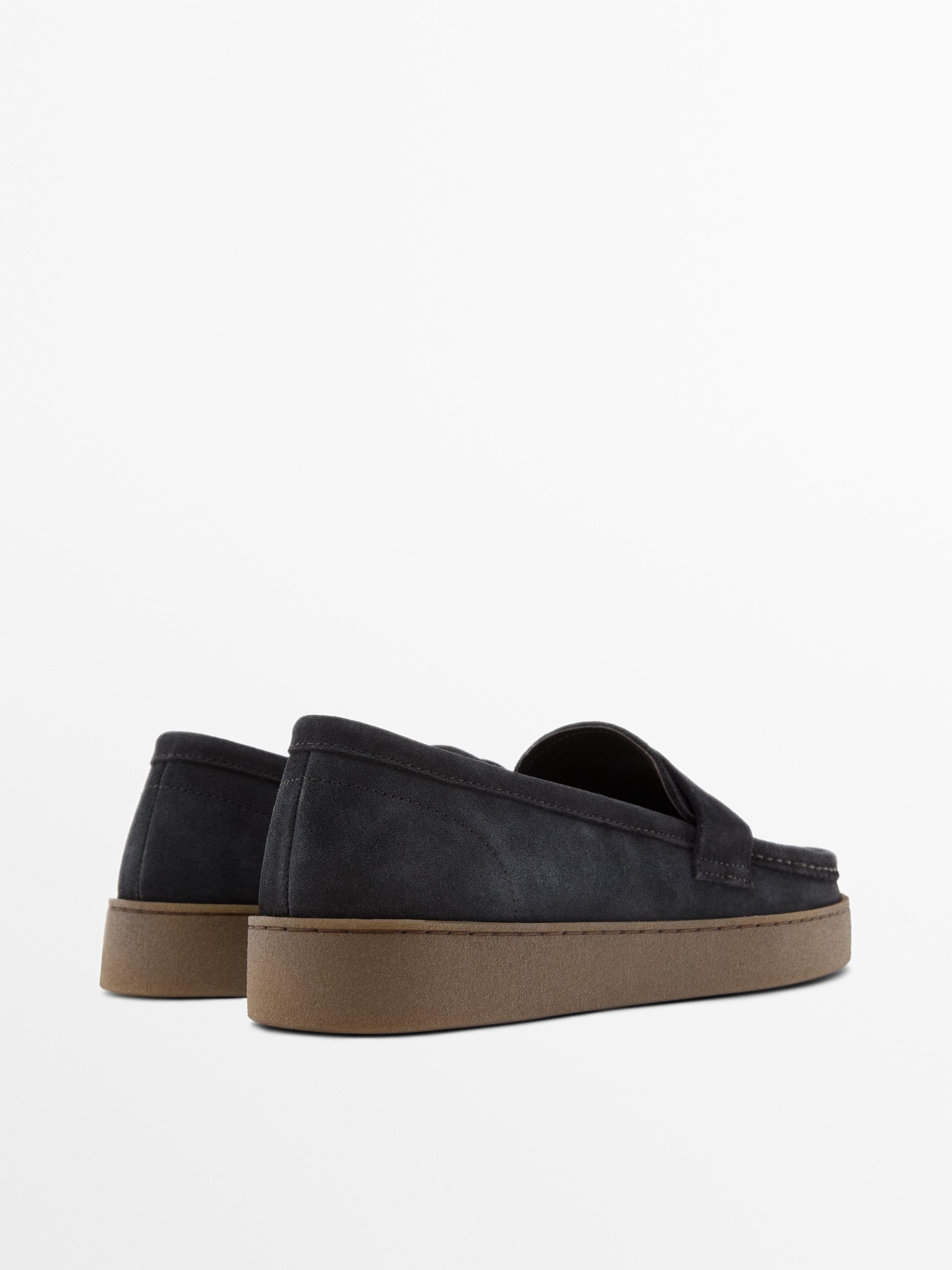 Split leather loafers with caramel sole — Dark blue