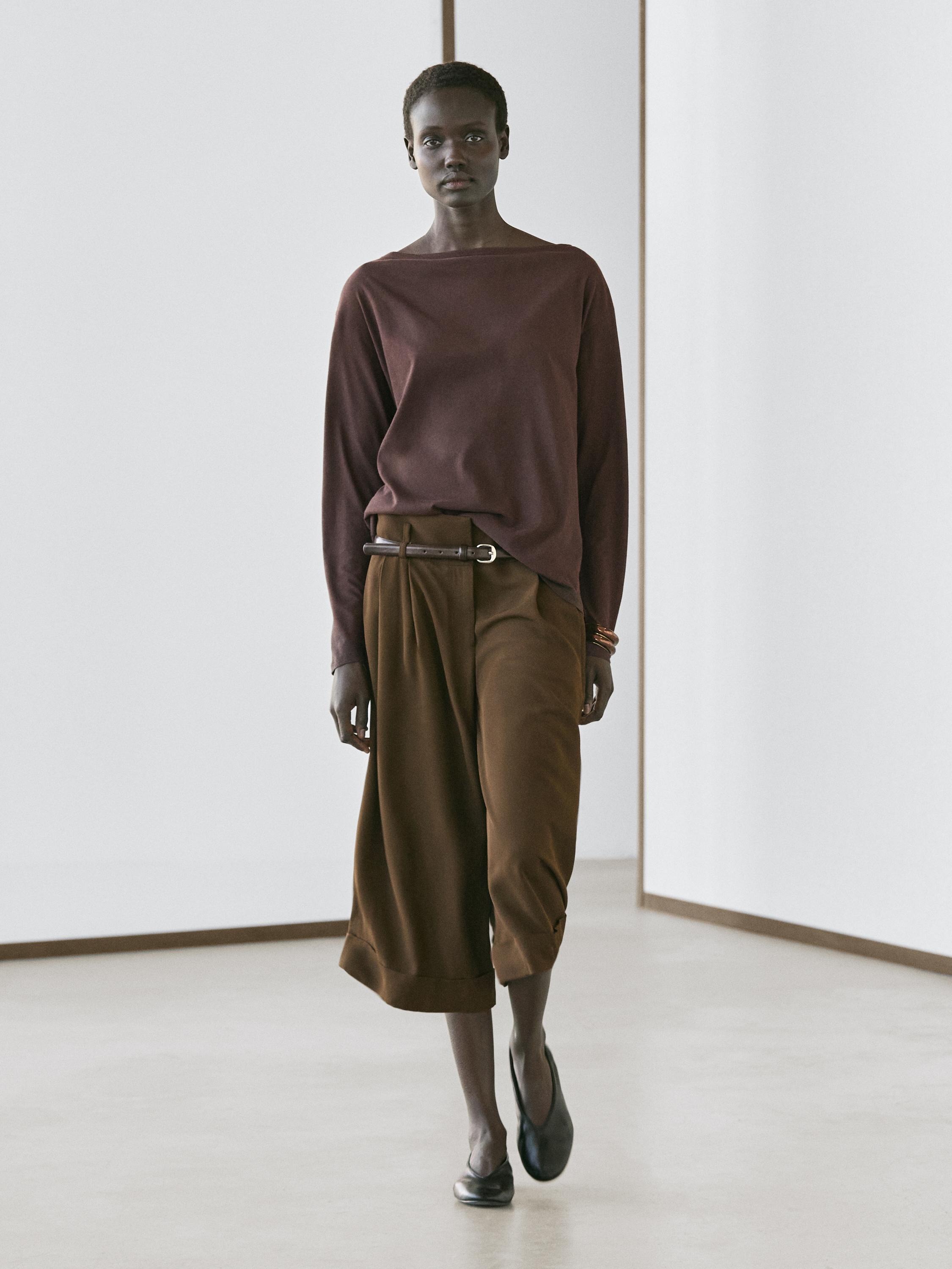 Long Bermuda shorts with turn-up hems — GREEN