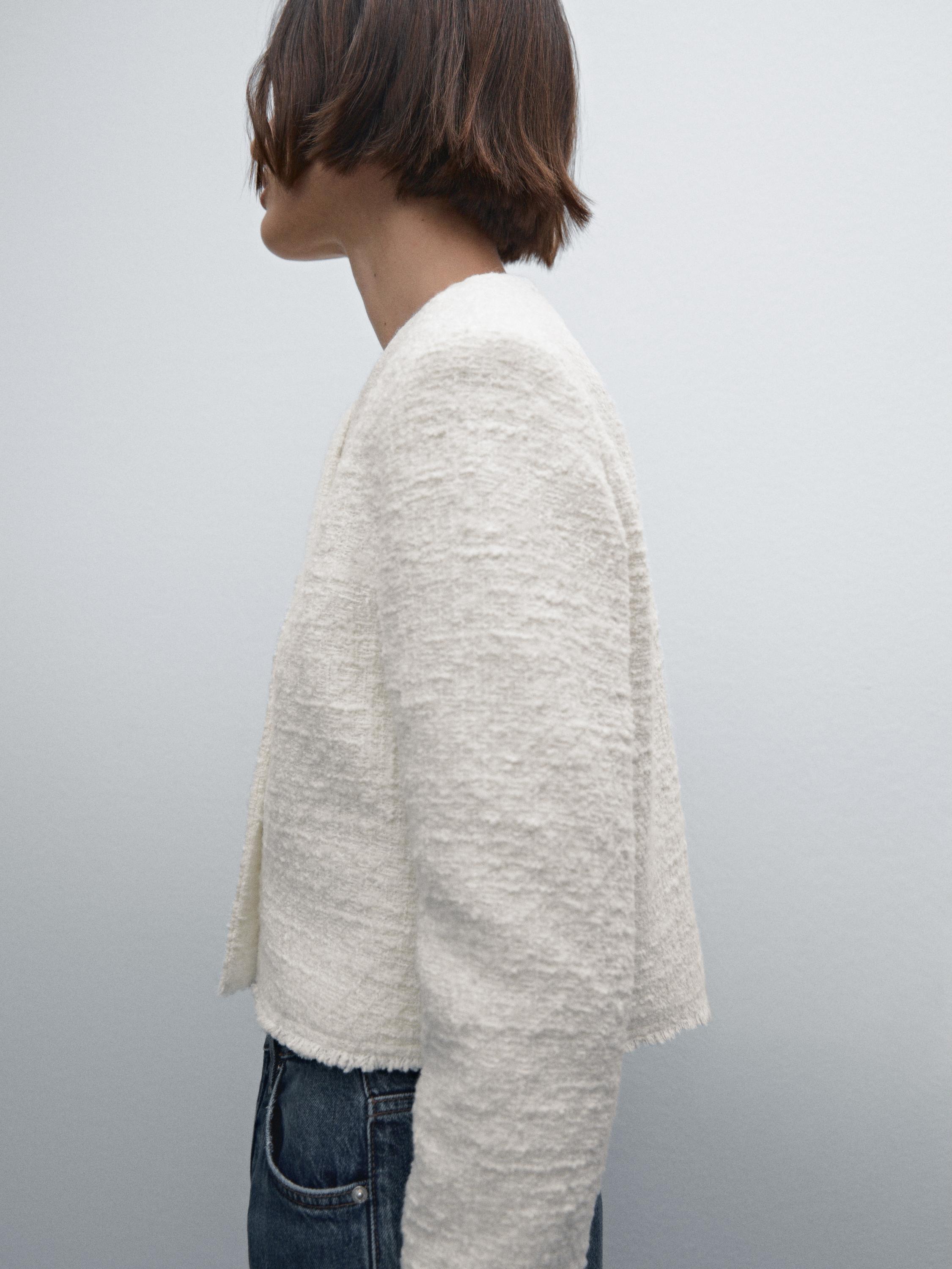 Cropped jacket with matching buttons