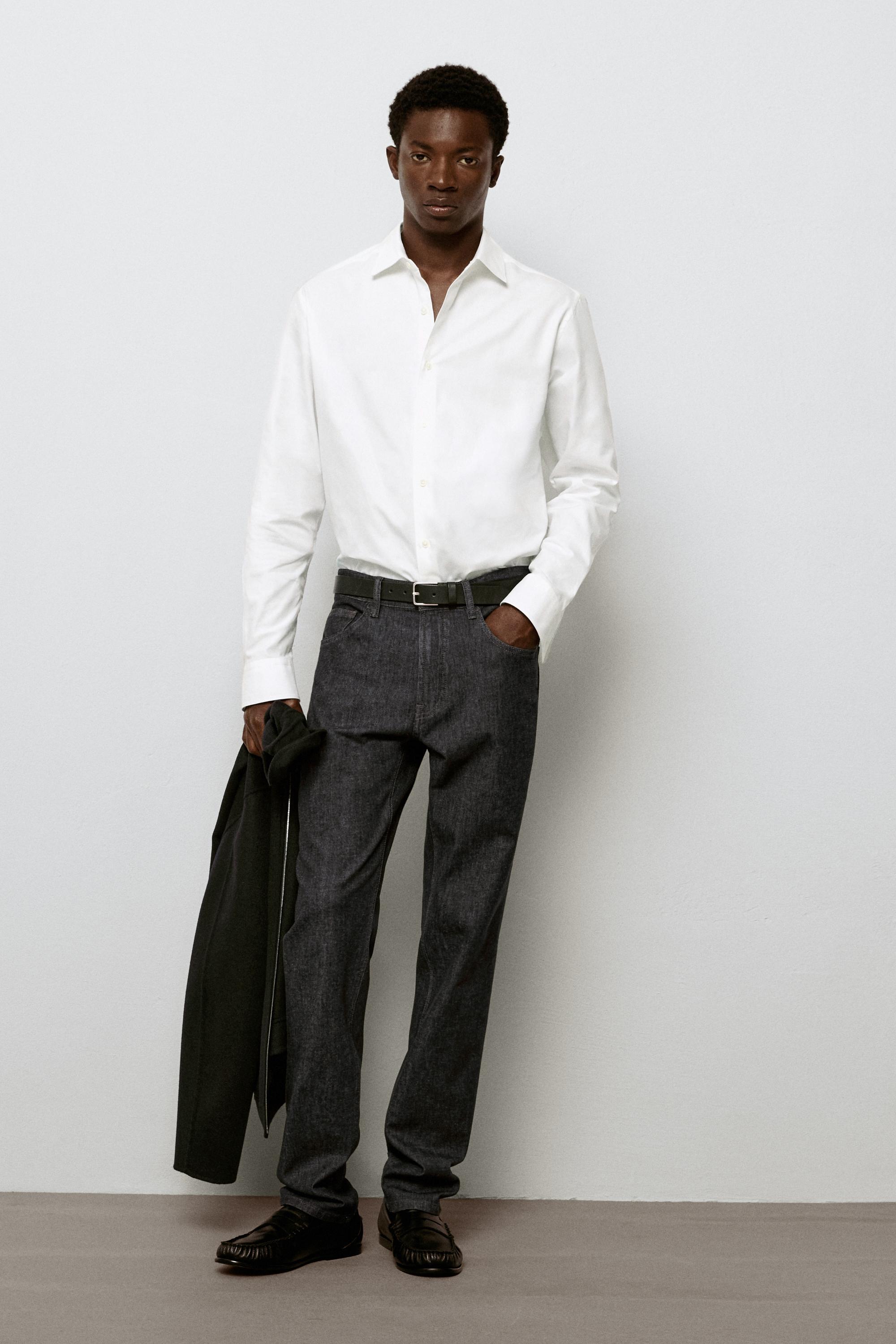 Lightweight tapered fit jeans — BLACK