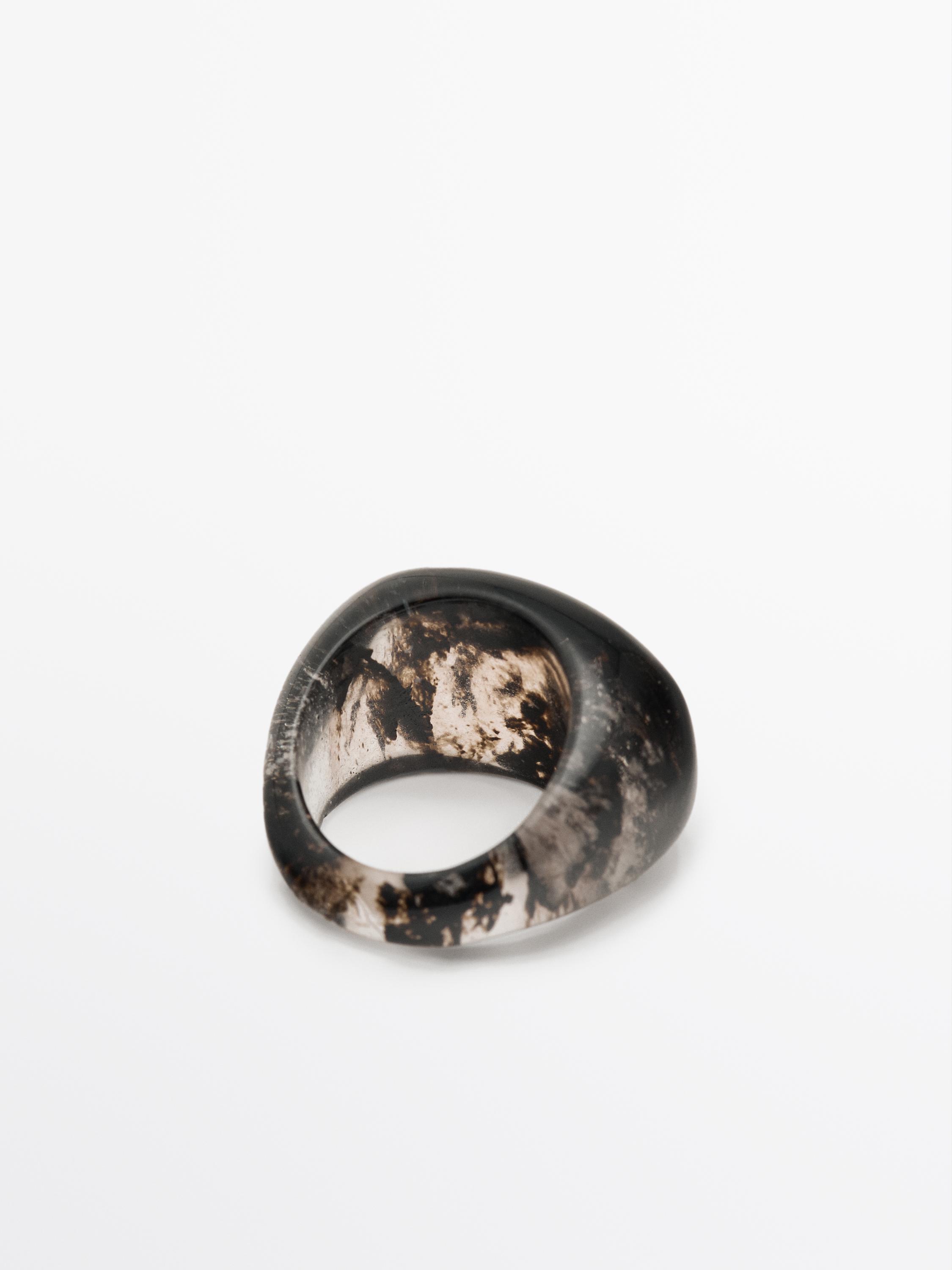 Stone ring
