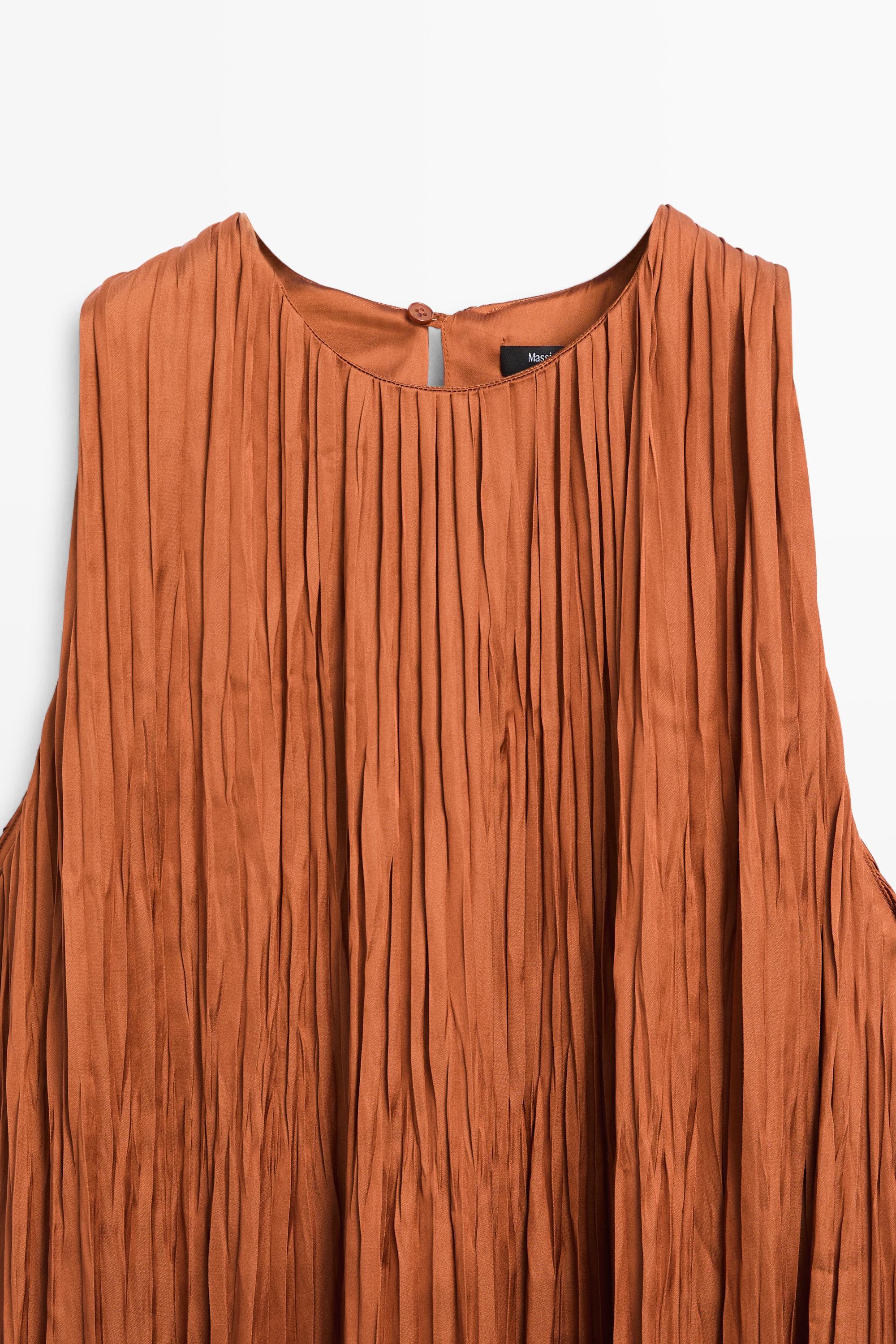 Long pleated halterneck dress Terra-cotta Dress | Massimo Dutti Long pleated halterneck dress Terra-cotta Dress | Massimo Dutti
