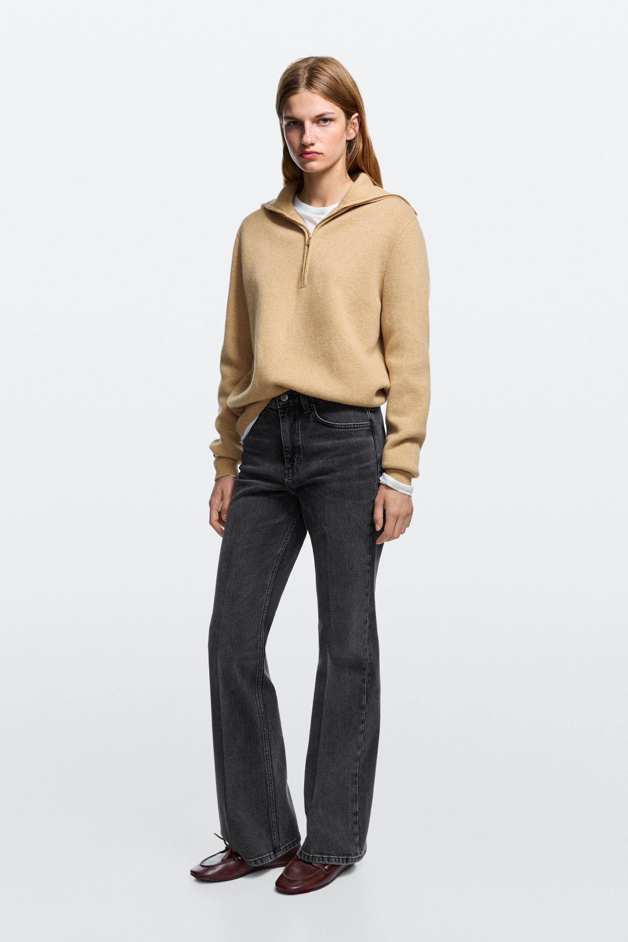 Mid-waist flare fit jeans