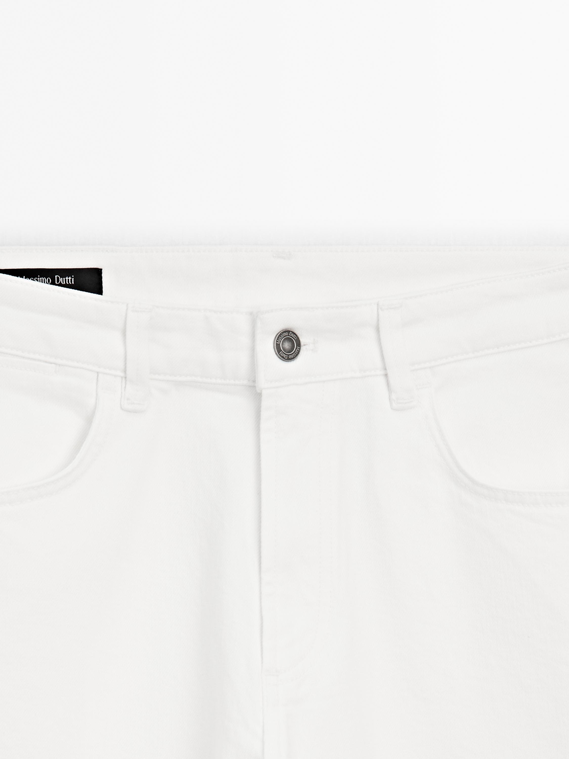 Slim fit jeans