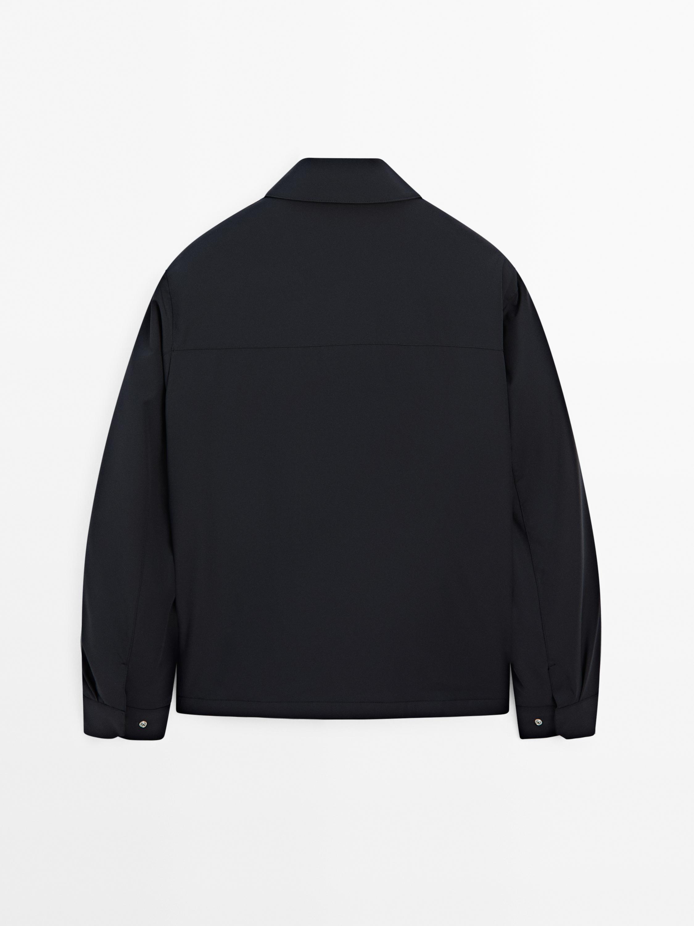 Lightweight water-repellent jacket
