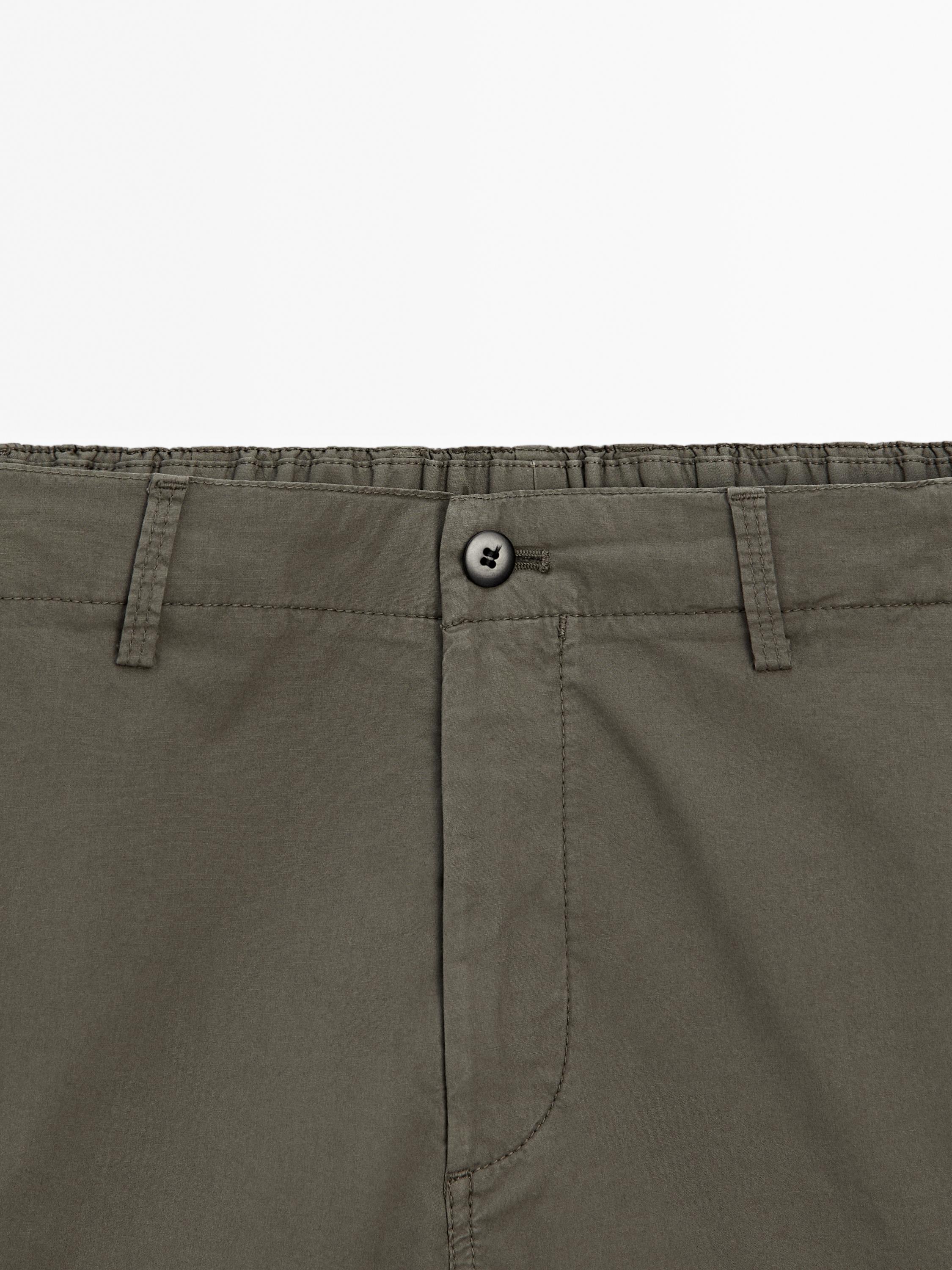 Cotton blend cargo Bermuda shorts