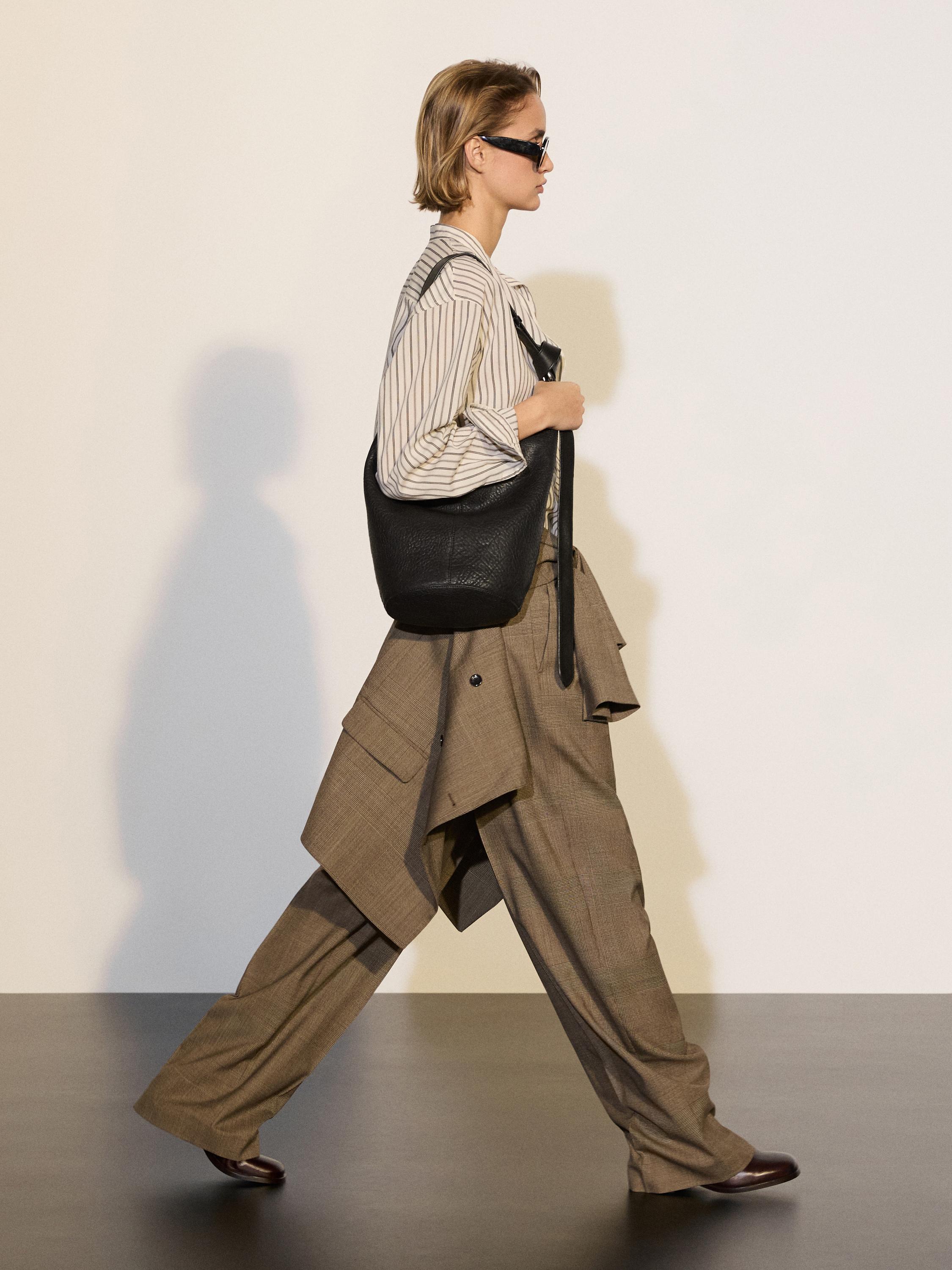 Striped flowing shirt with stand collar — Off white