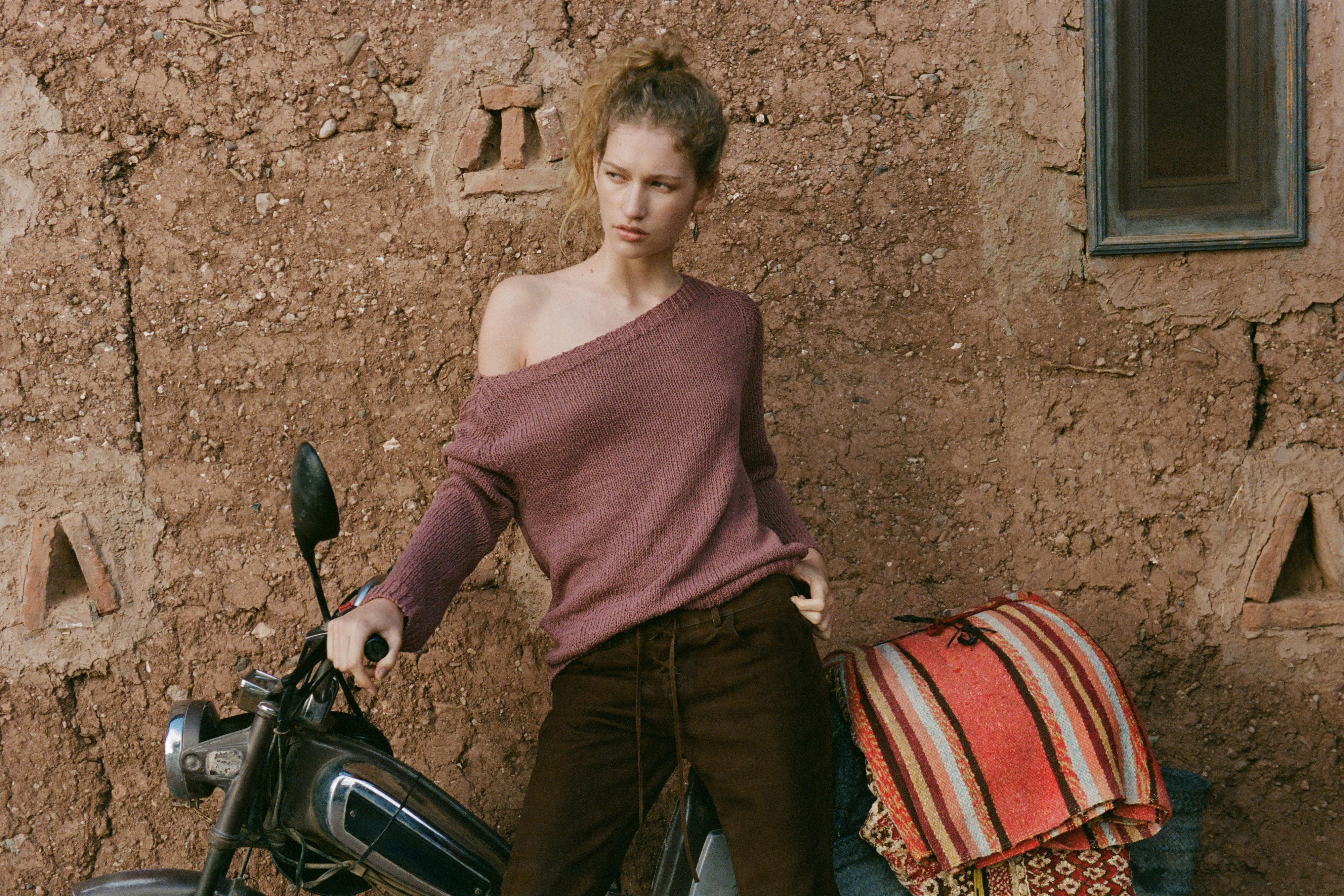 Cropped suede leather trousers with drawstrings — BROWN