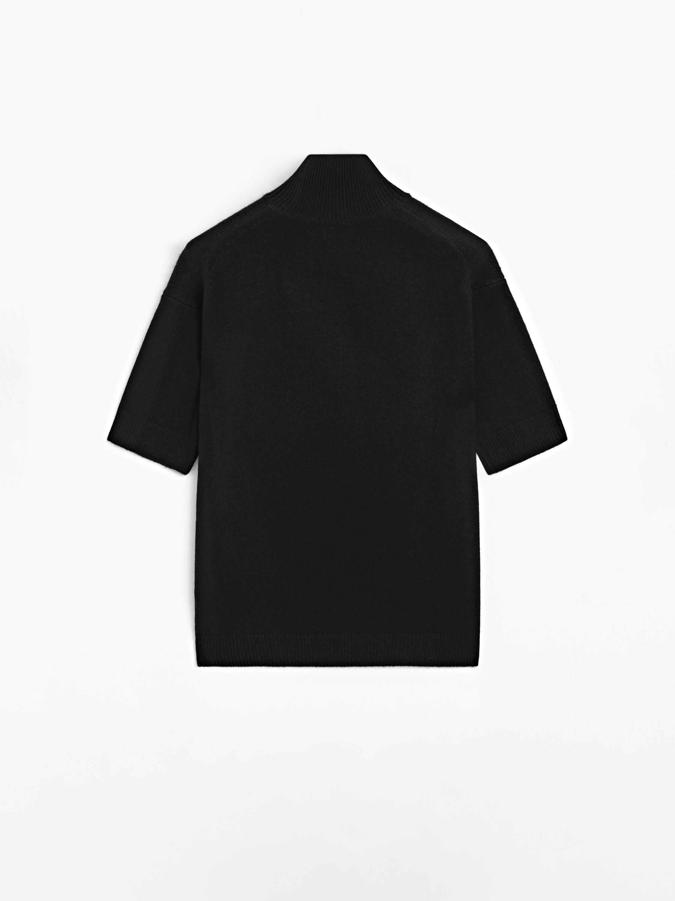 Short sleeve 100% wool knit sweater
