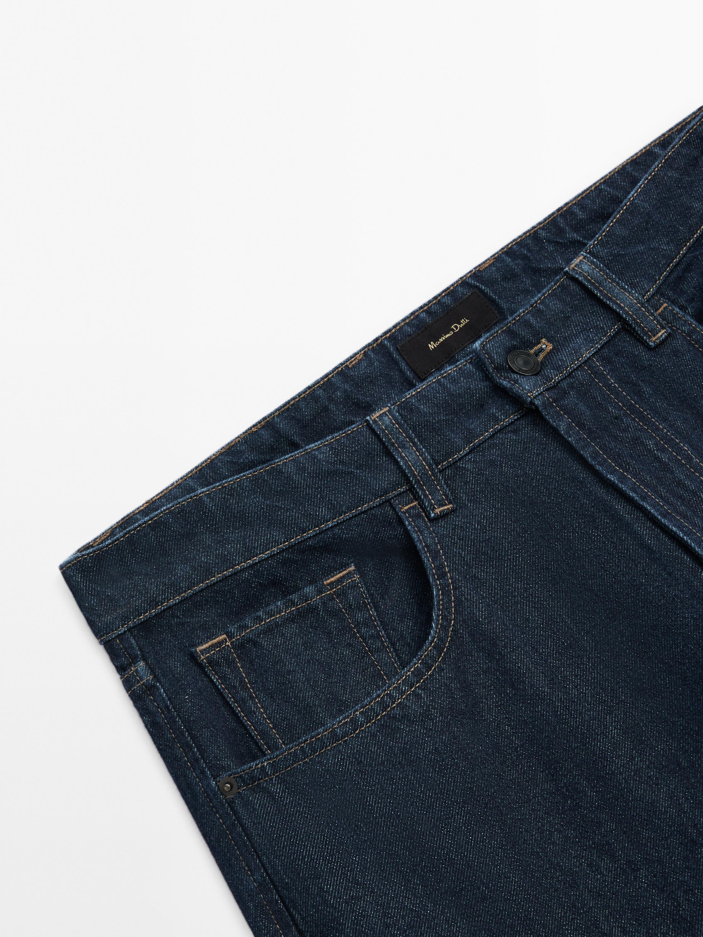 Wide-leg jeans