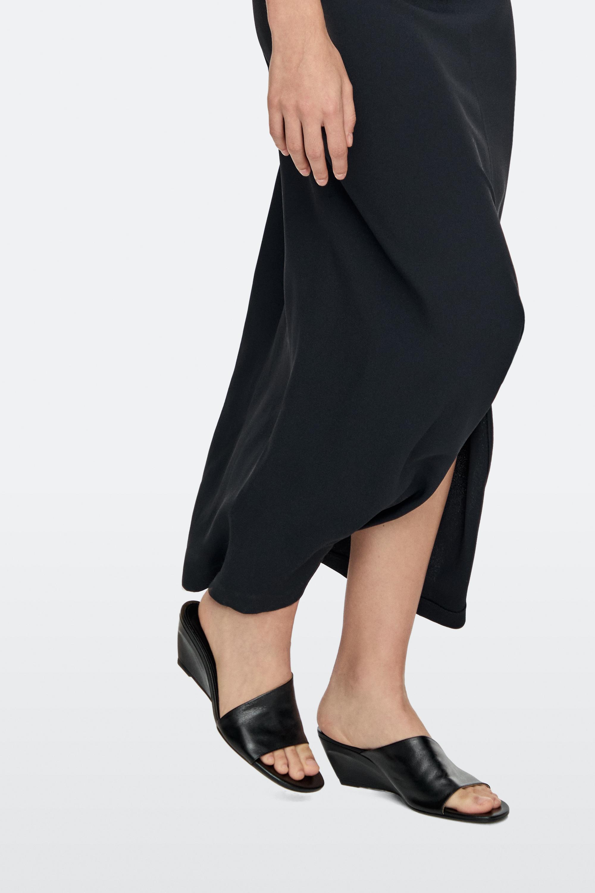 Soft leather wedge heel sandals — BLACK