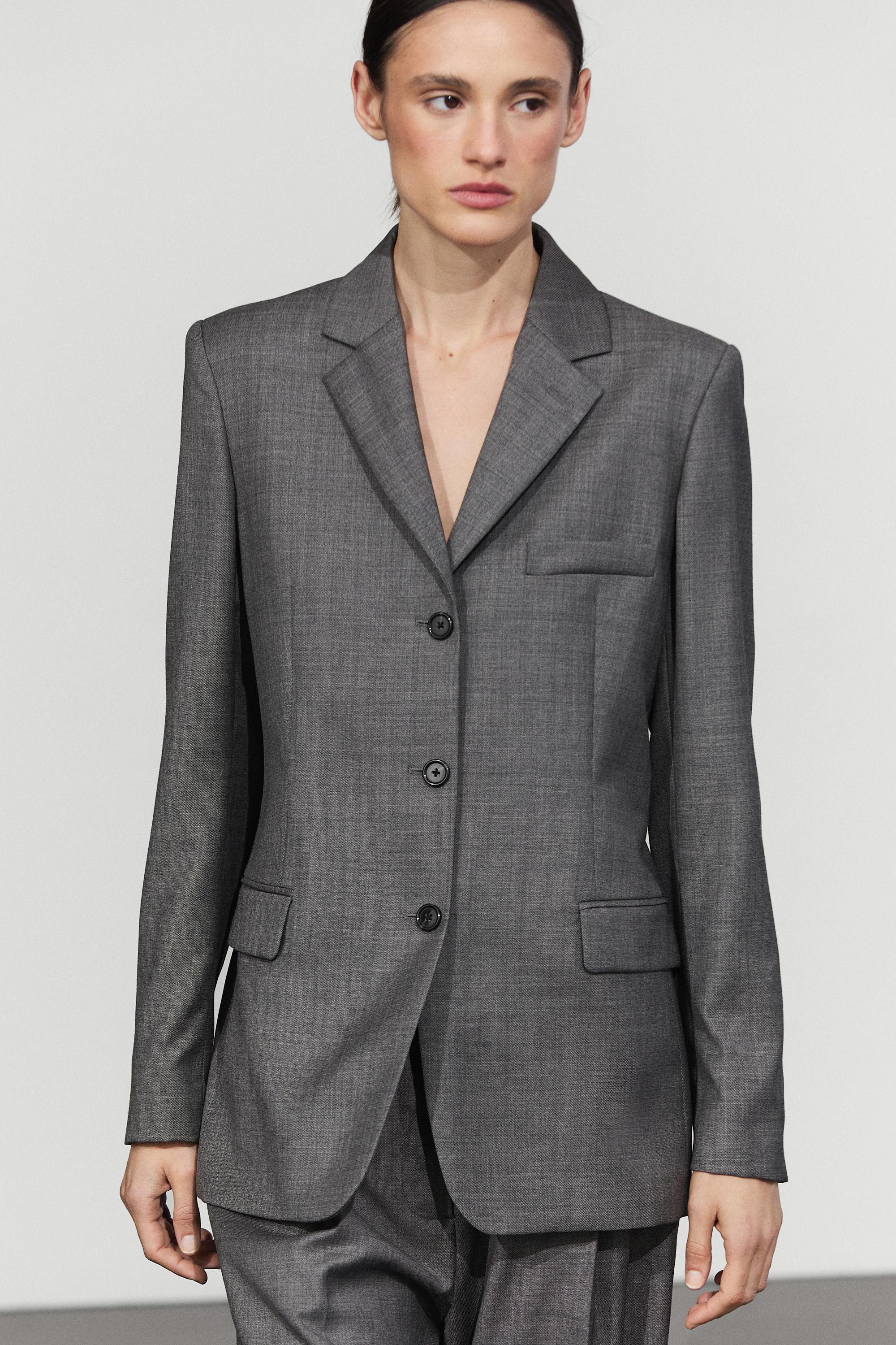 100% wool suit blazer with pockets
