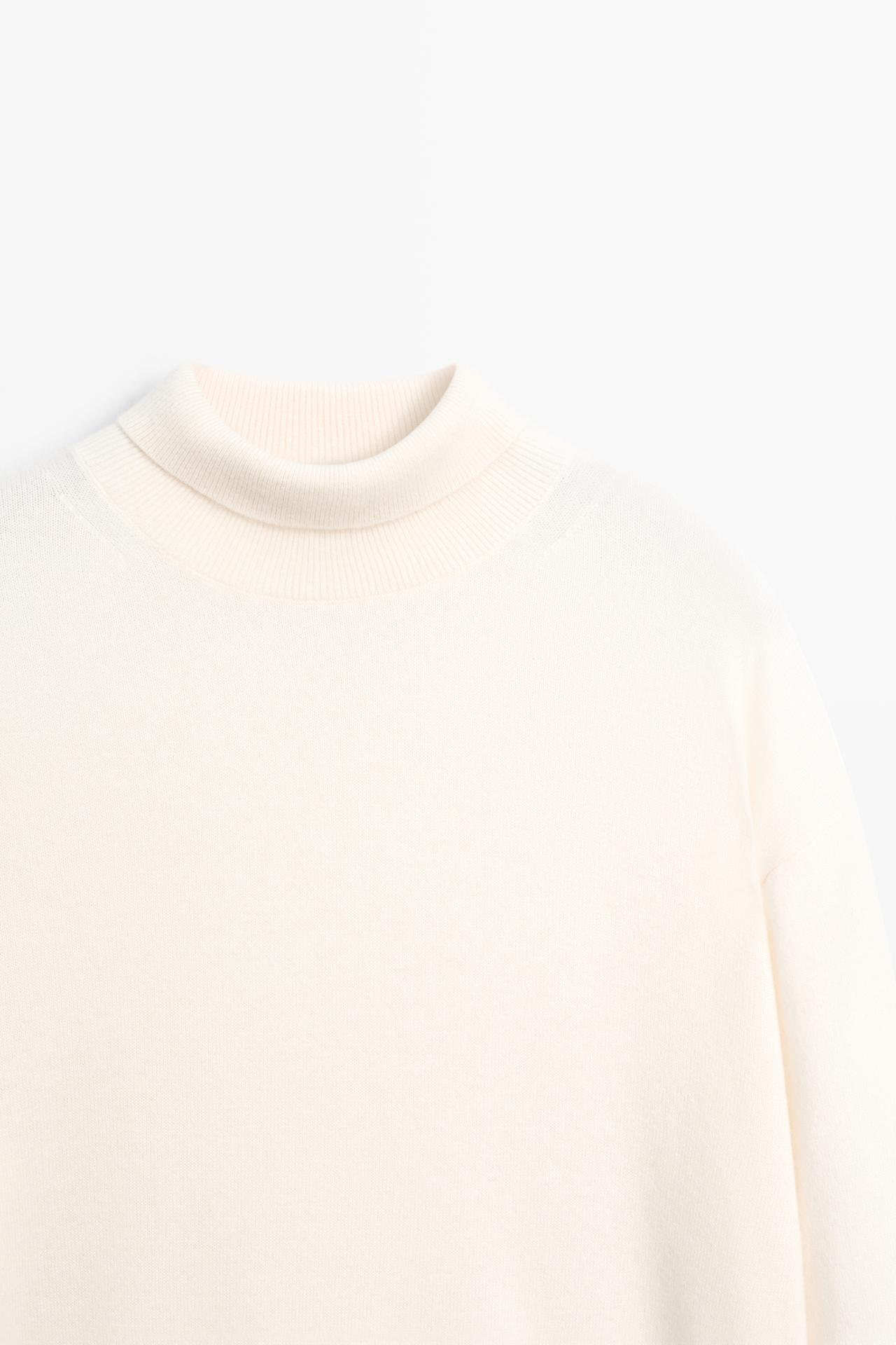 100% cashmere high neck knit sweater — CREAM