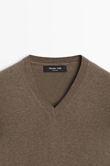 Cotton blend V-neck knit sweater — CAREY 9