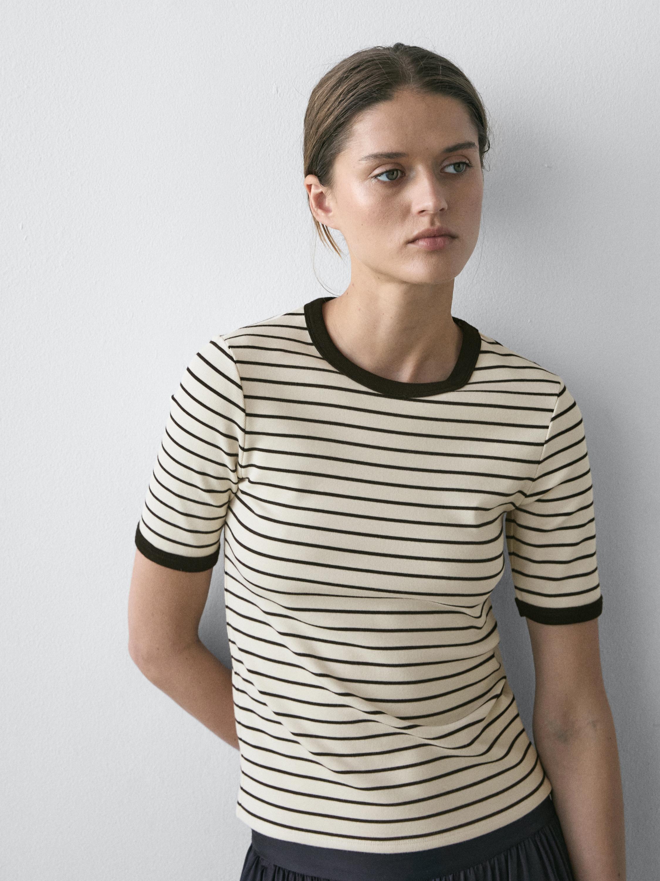 Short sleeve T-shirt with contrast stripes — Off white