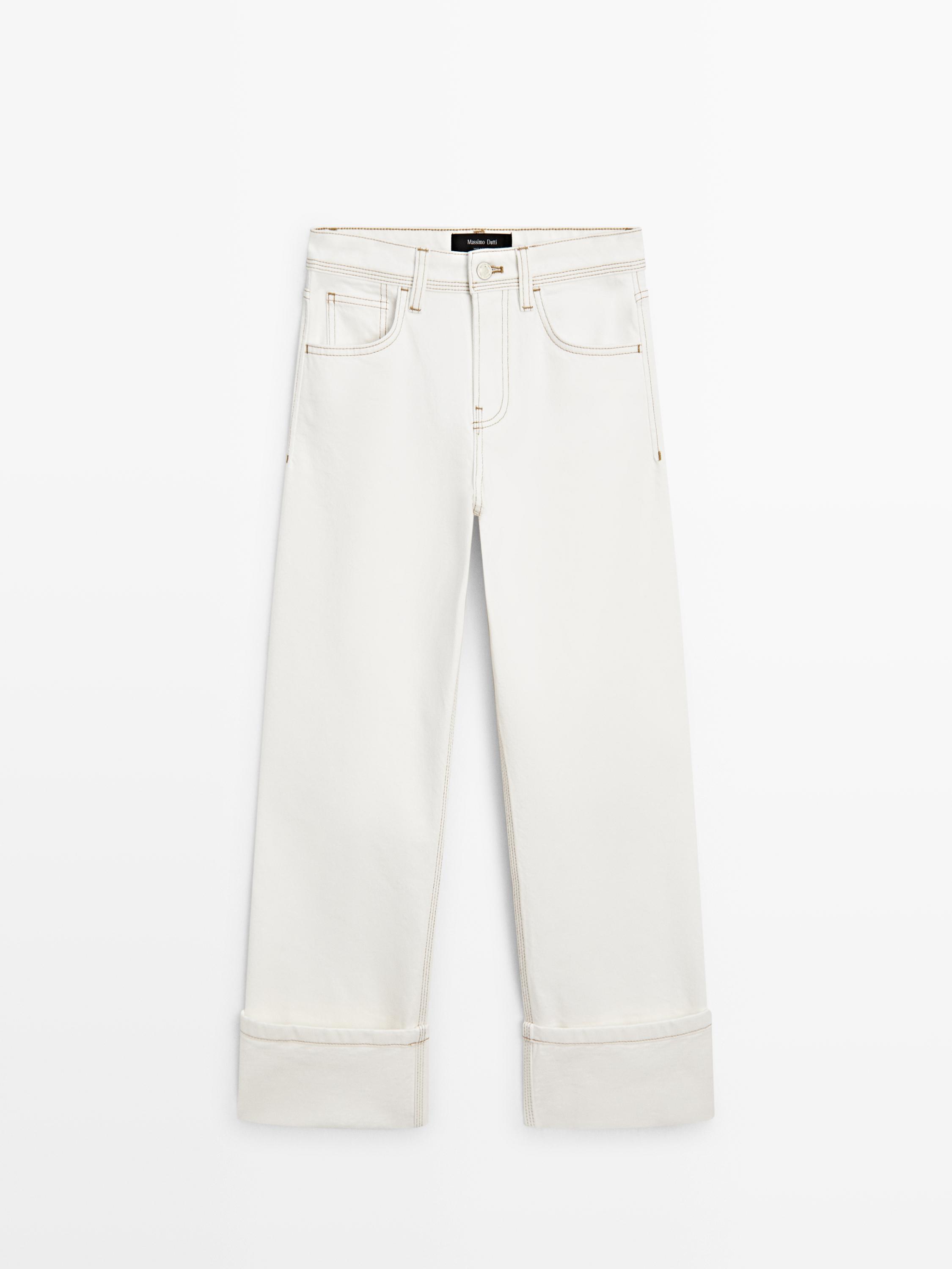 Jeans detalle bajo straight fit