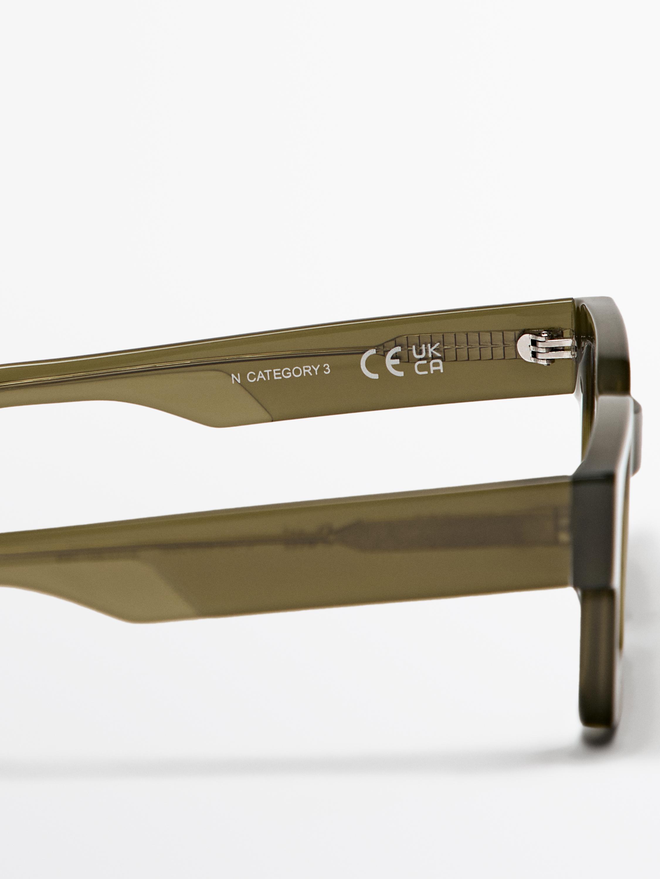Rectangular sunglasses