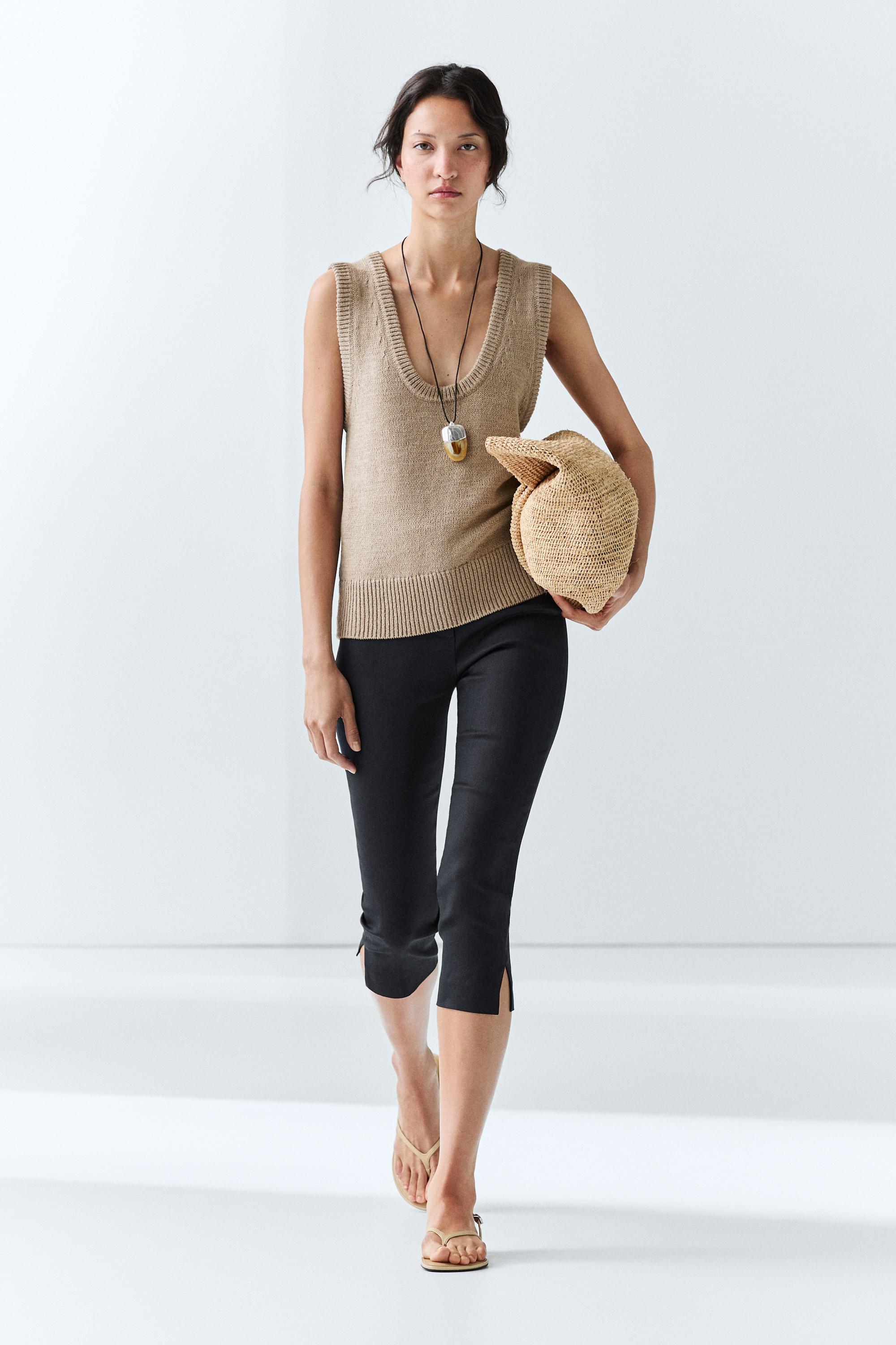 Cotton-blend ribbed knit vest — SAND