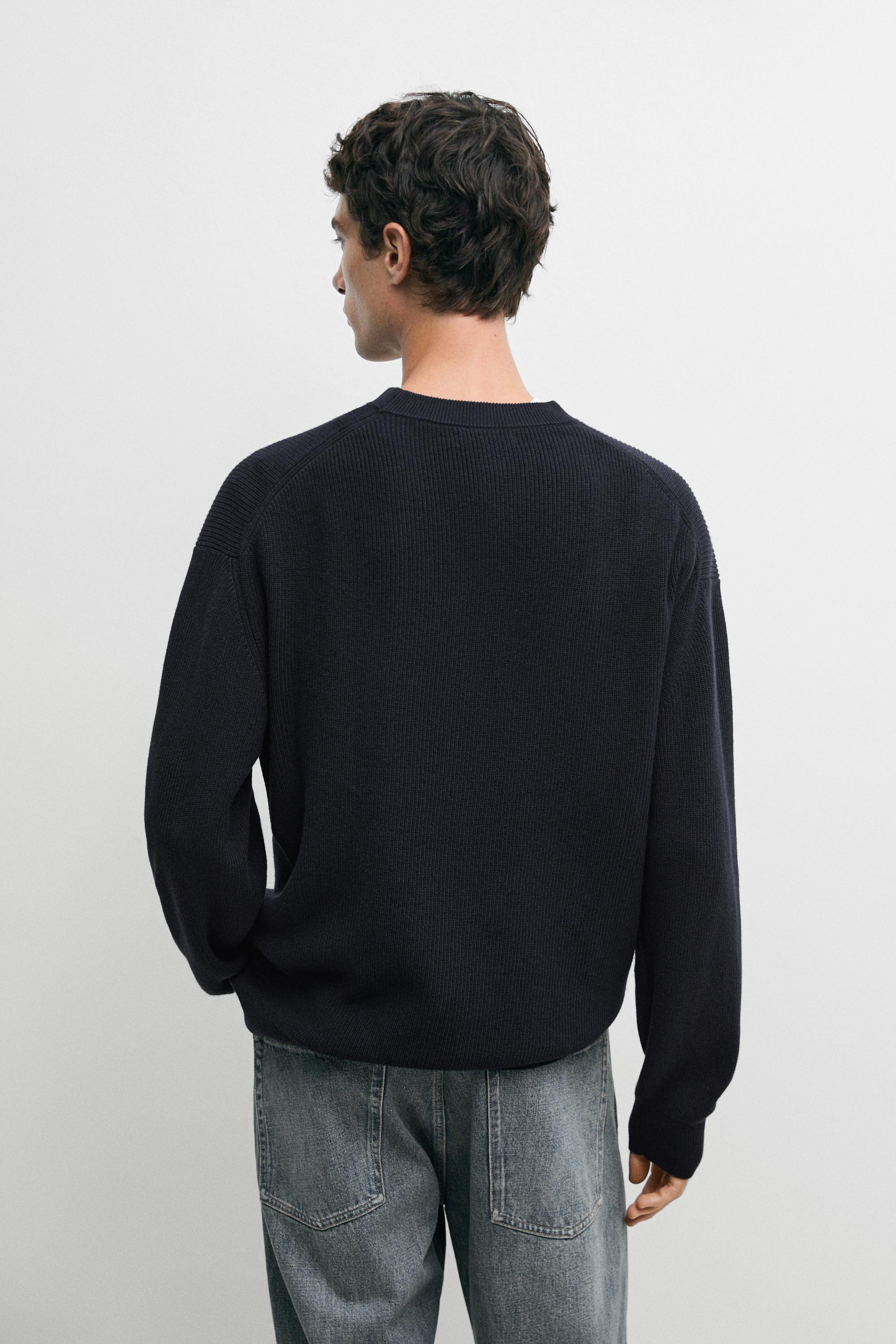 Round neck knit sweater — NAVY BLUE