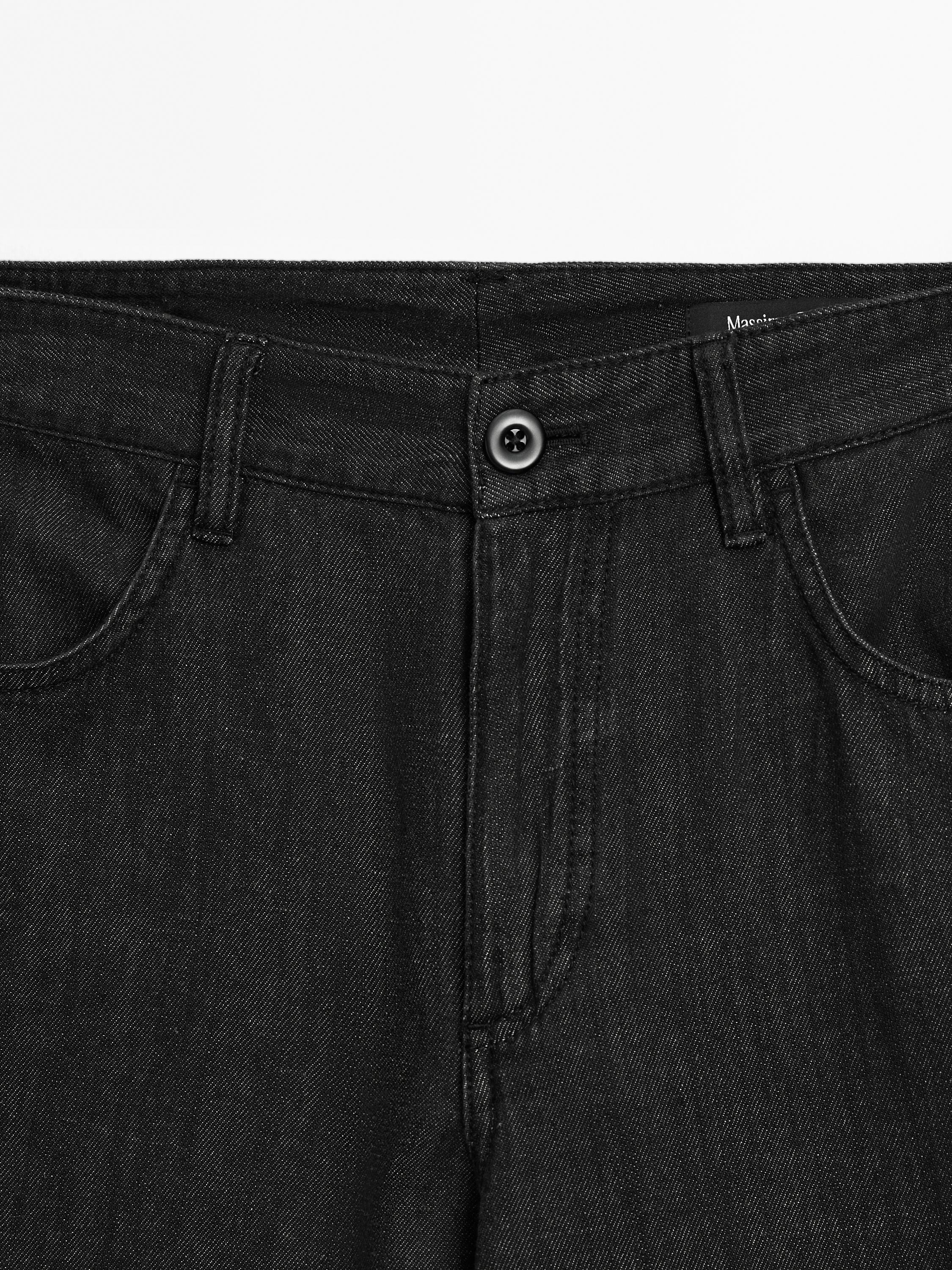 Loose mid-rise wide-leg jeans