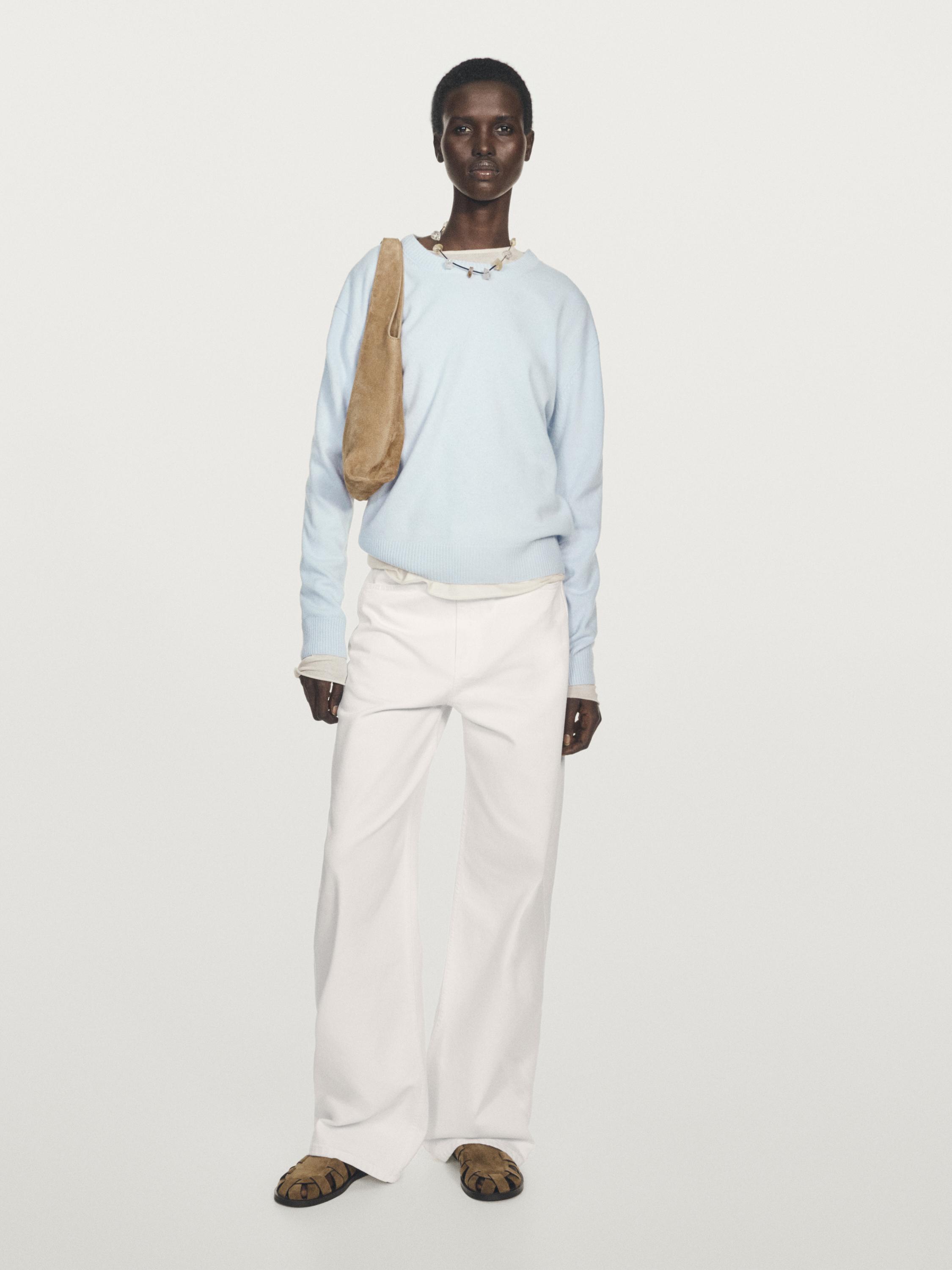 Crew neck cashmere sweater