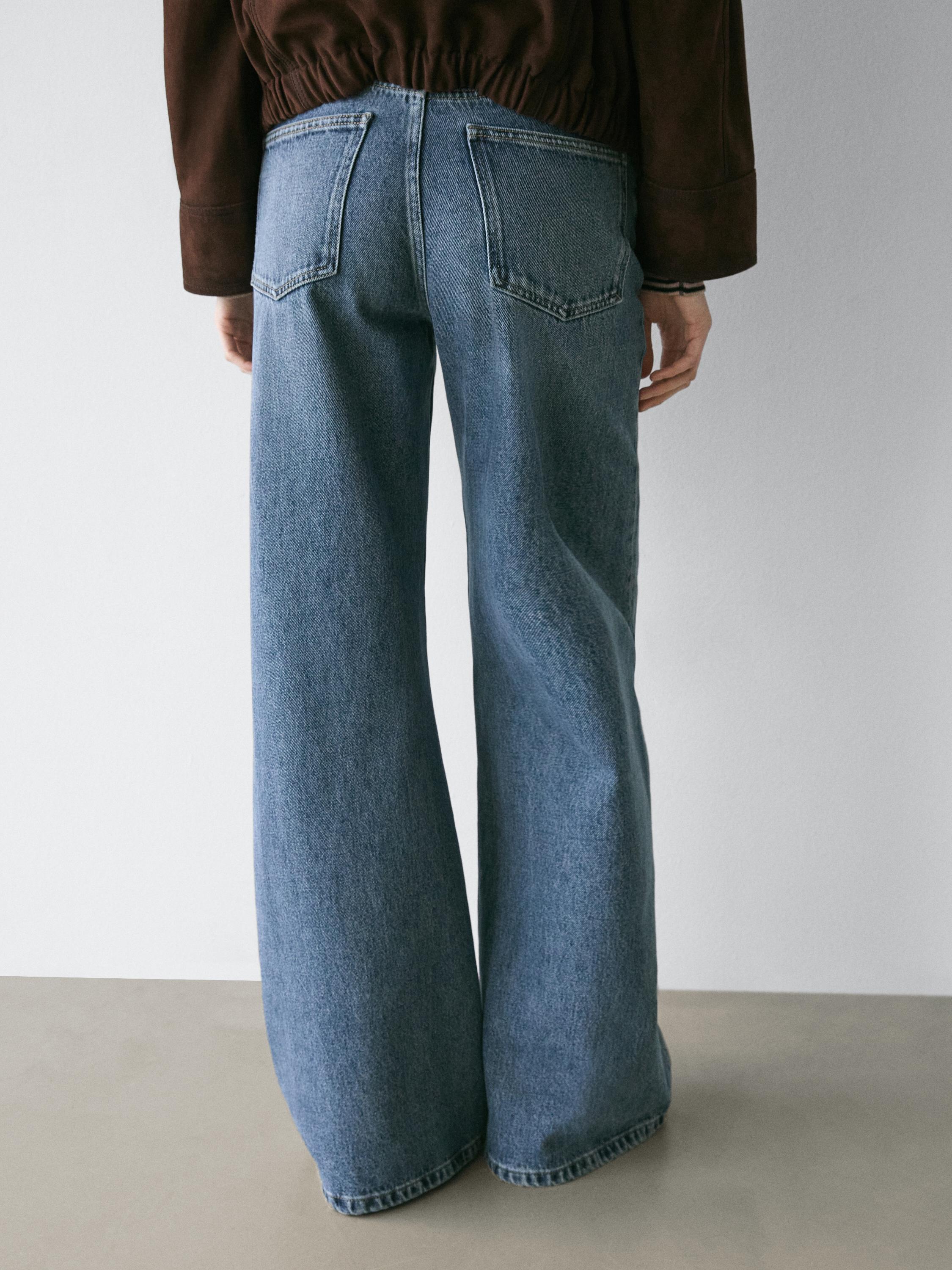 Mid-rise bell bottom jeans — MEDIUM BLUE