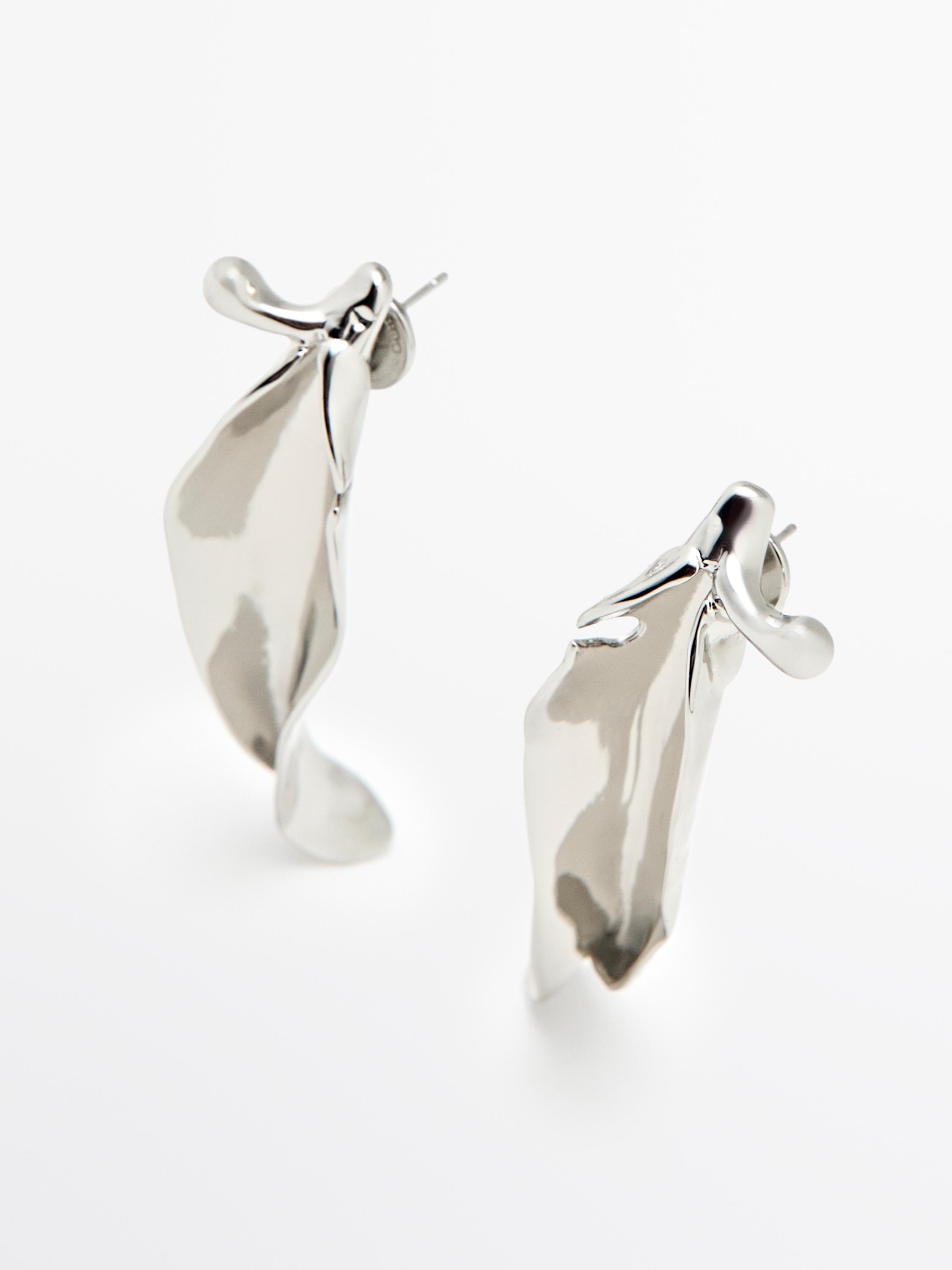 Irregular leaf earrings — SILVER