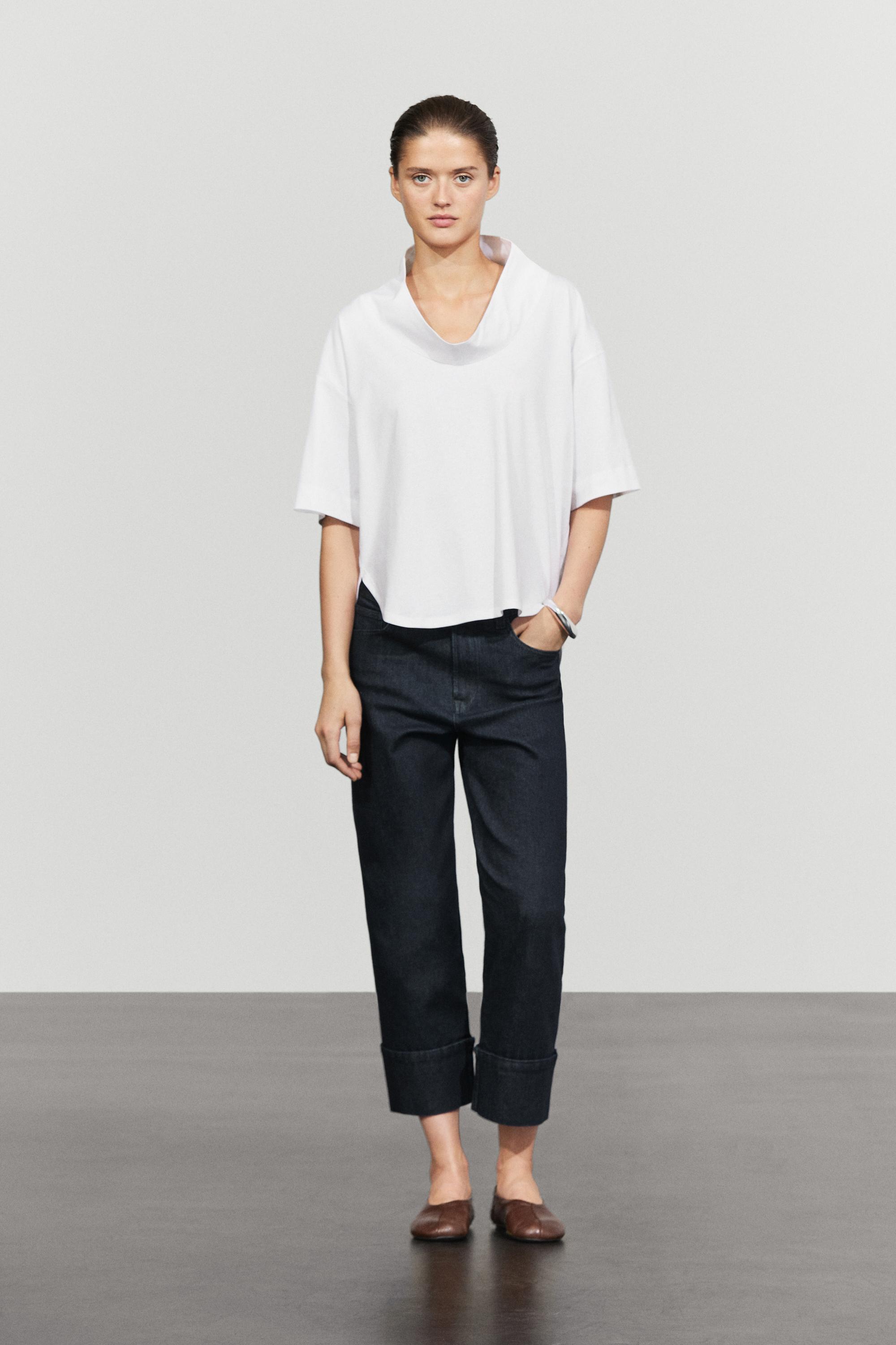 Short sleeve cotton blouse with open neck — Off white