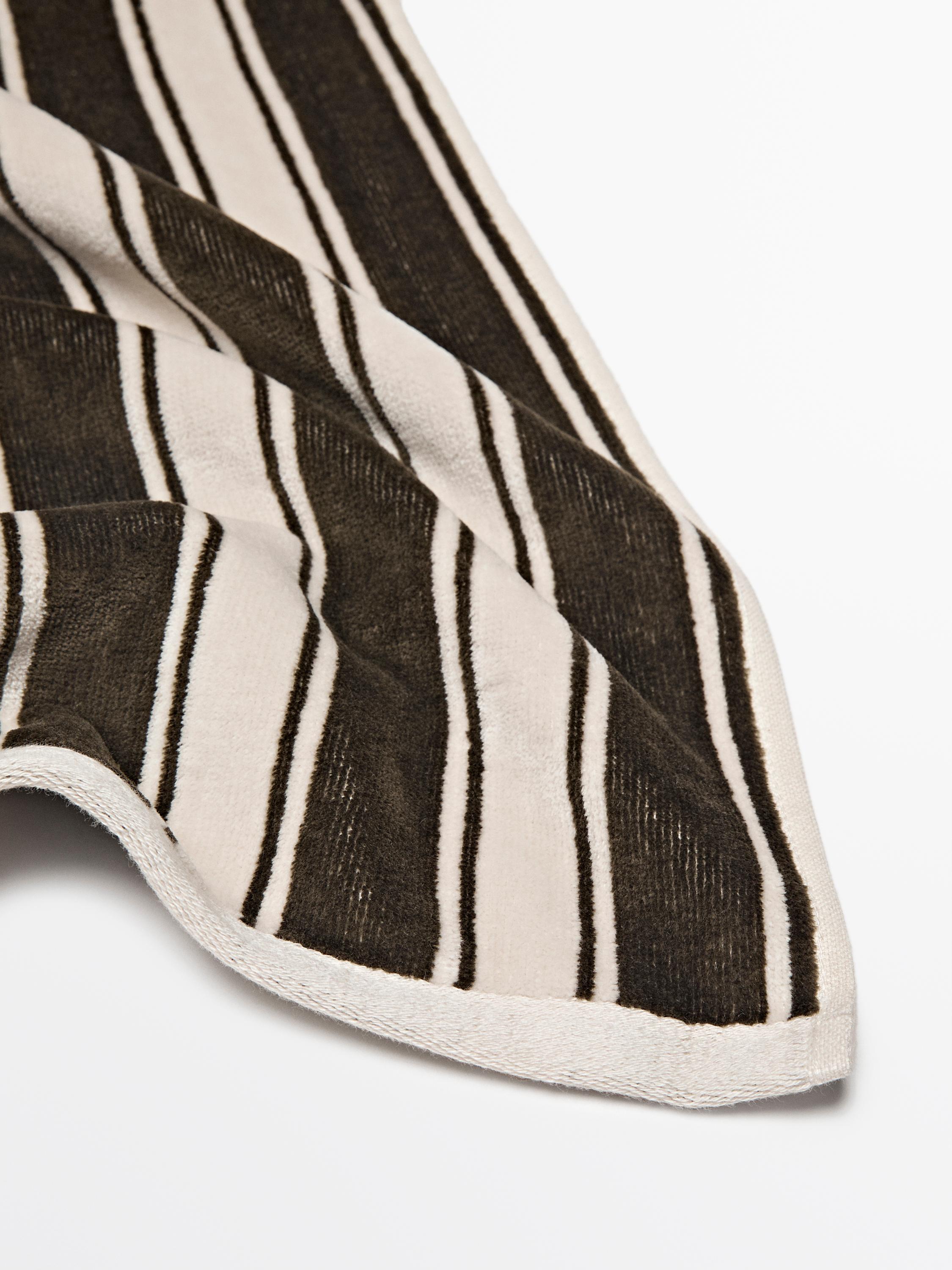 Striped cotton towel — KHAKI