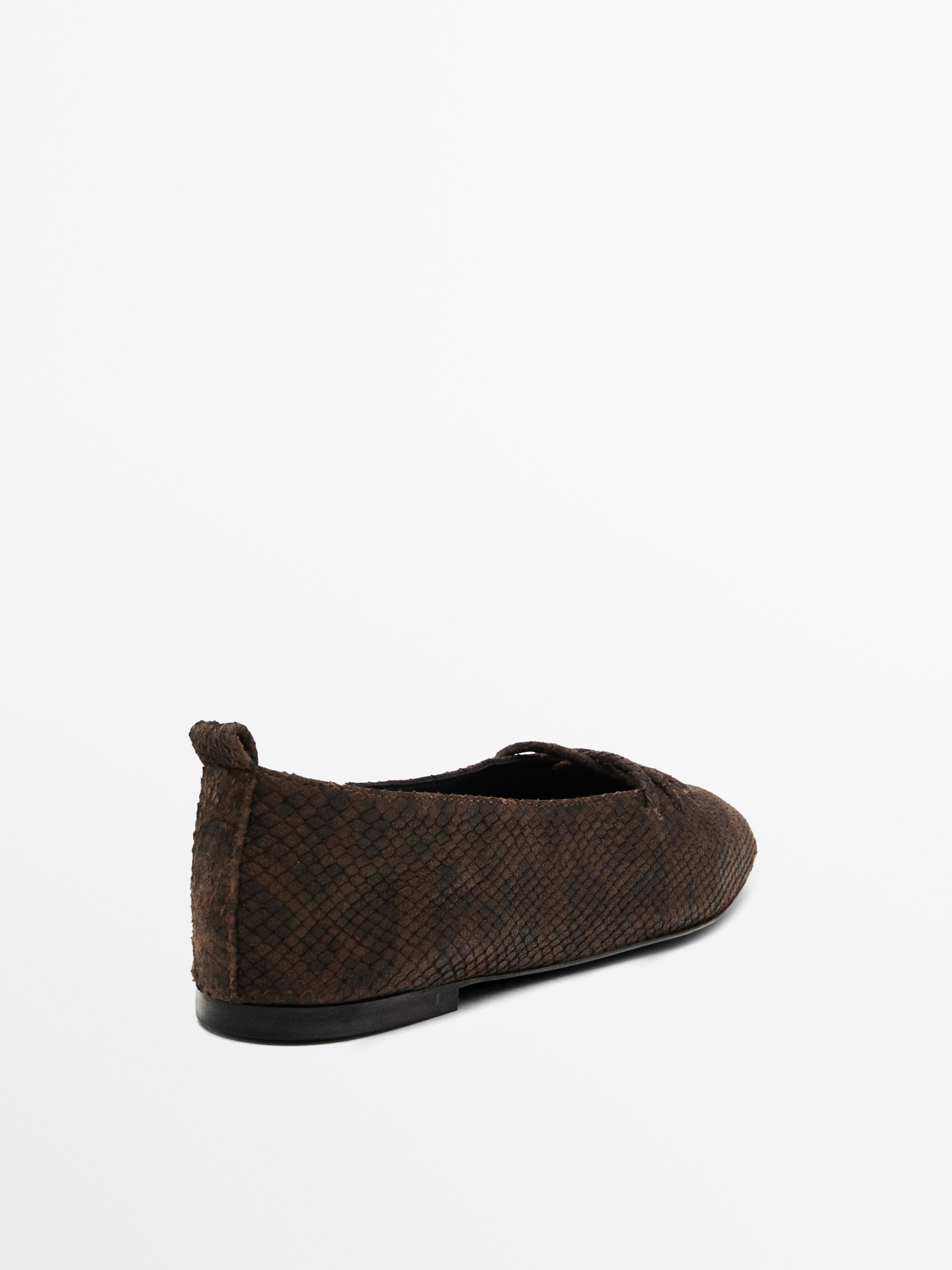 Lace-up printed ballet flats