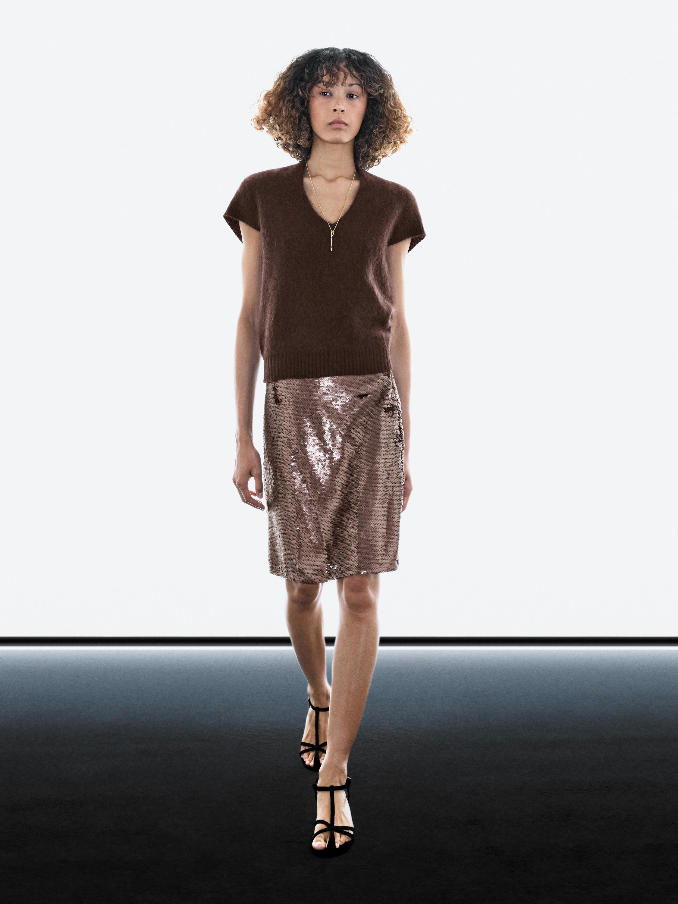 Jupe courte mate à paillettes