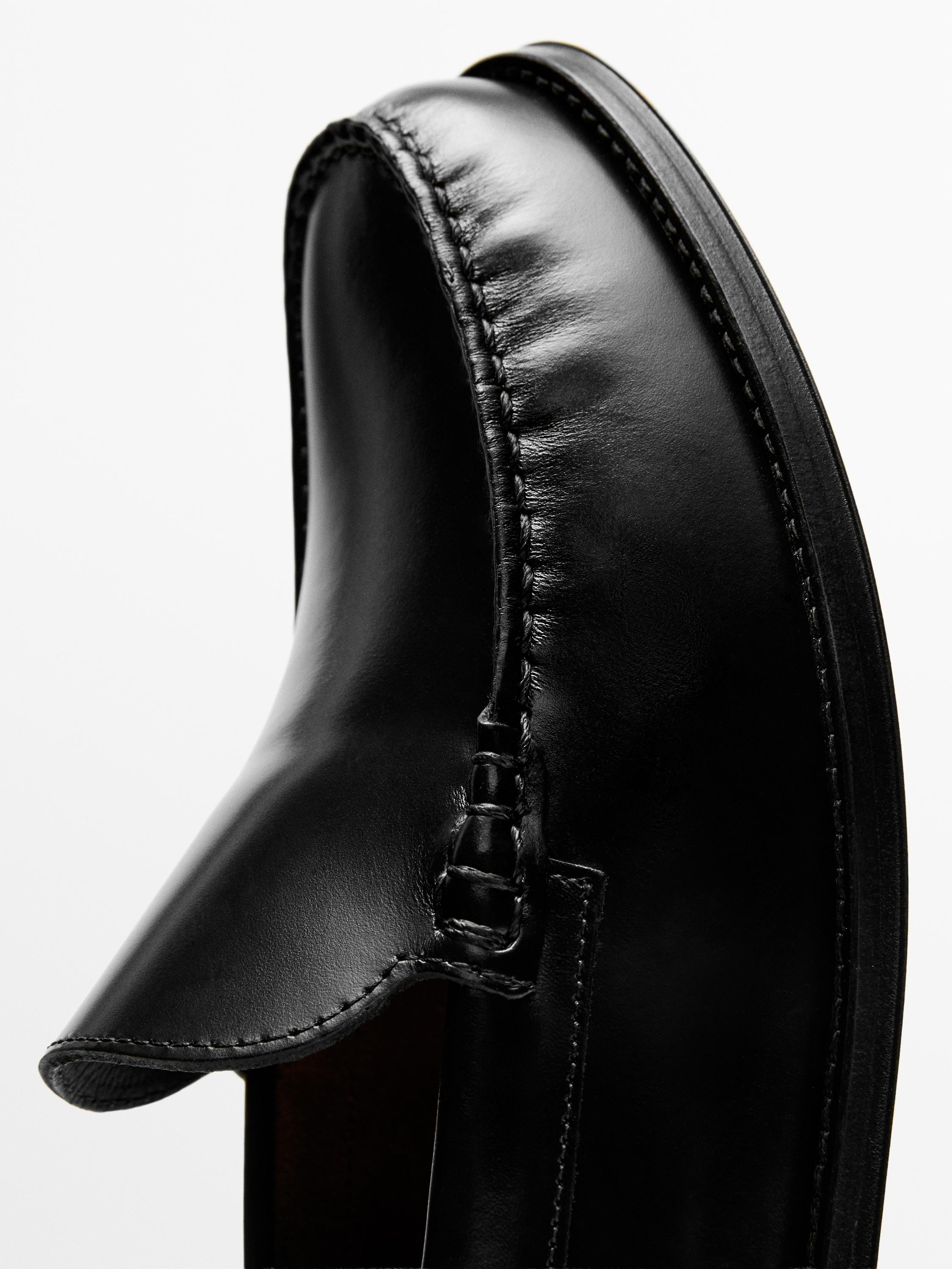 Leather loafers with glossy finish — BLACK