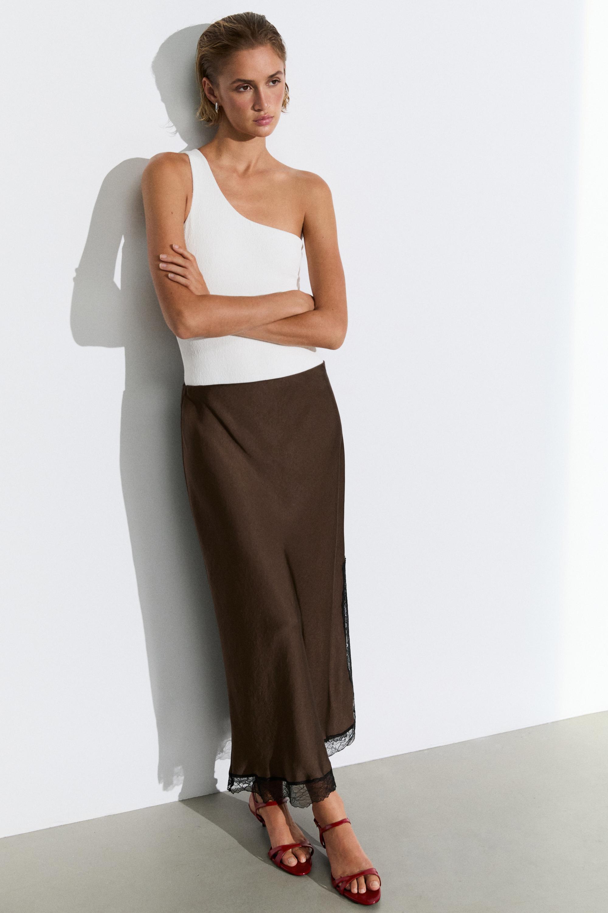 Lace-trimmed midi skirt