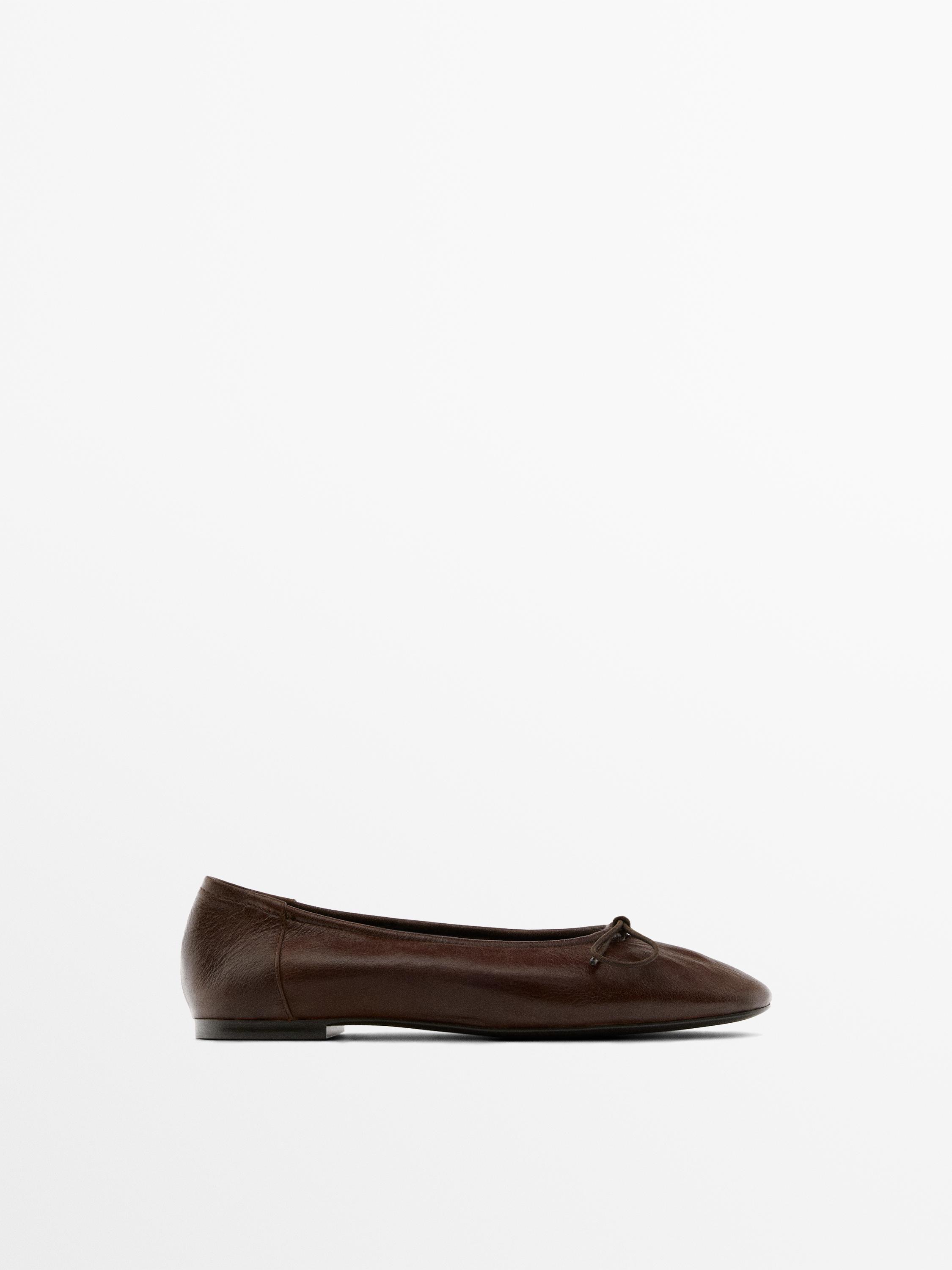 Gathered ballet flats with bow — BROWN