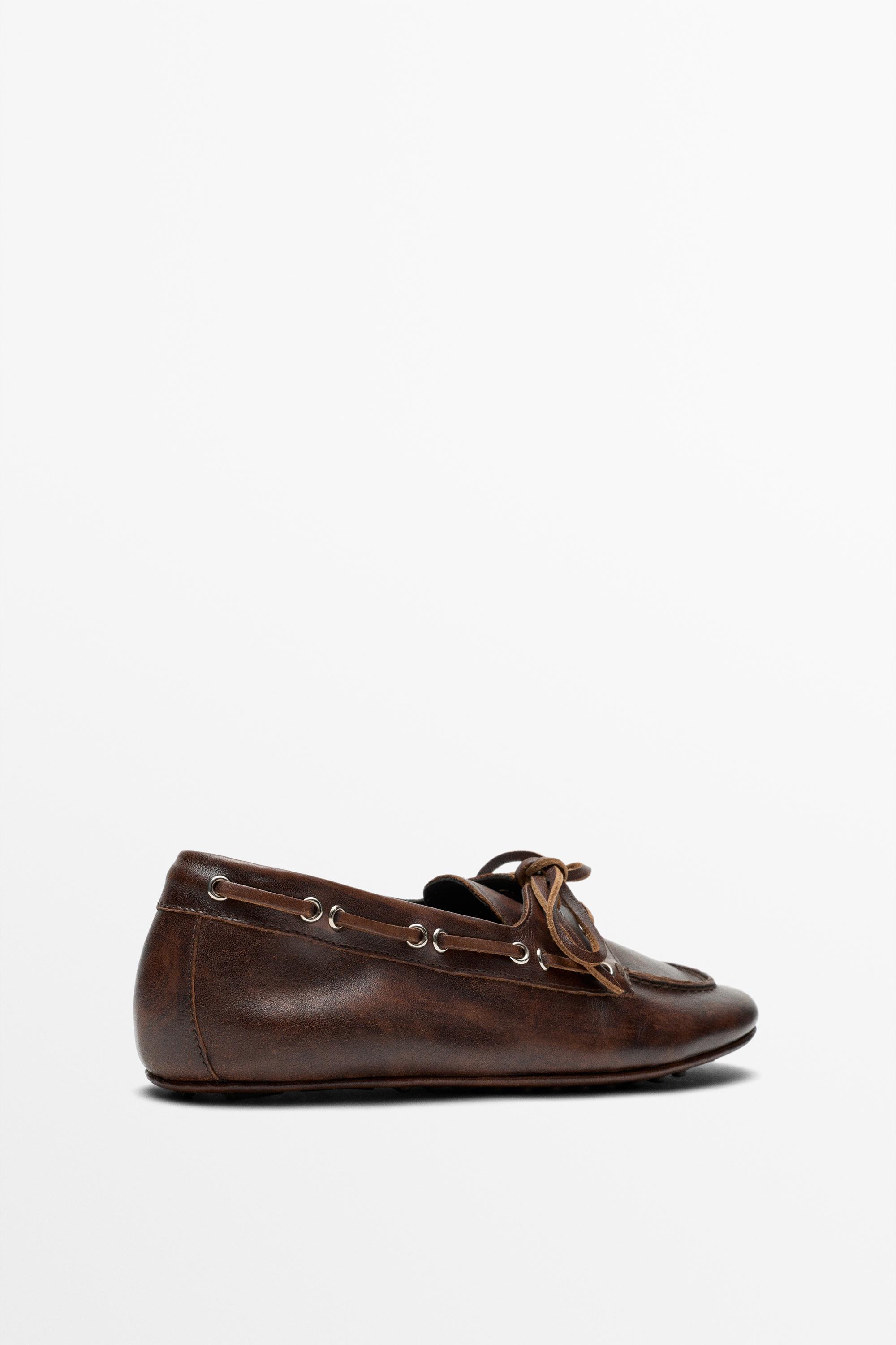 Leather lace-up boat shoe — BROWN