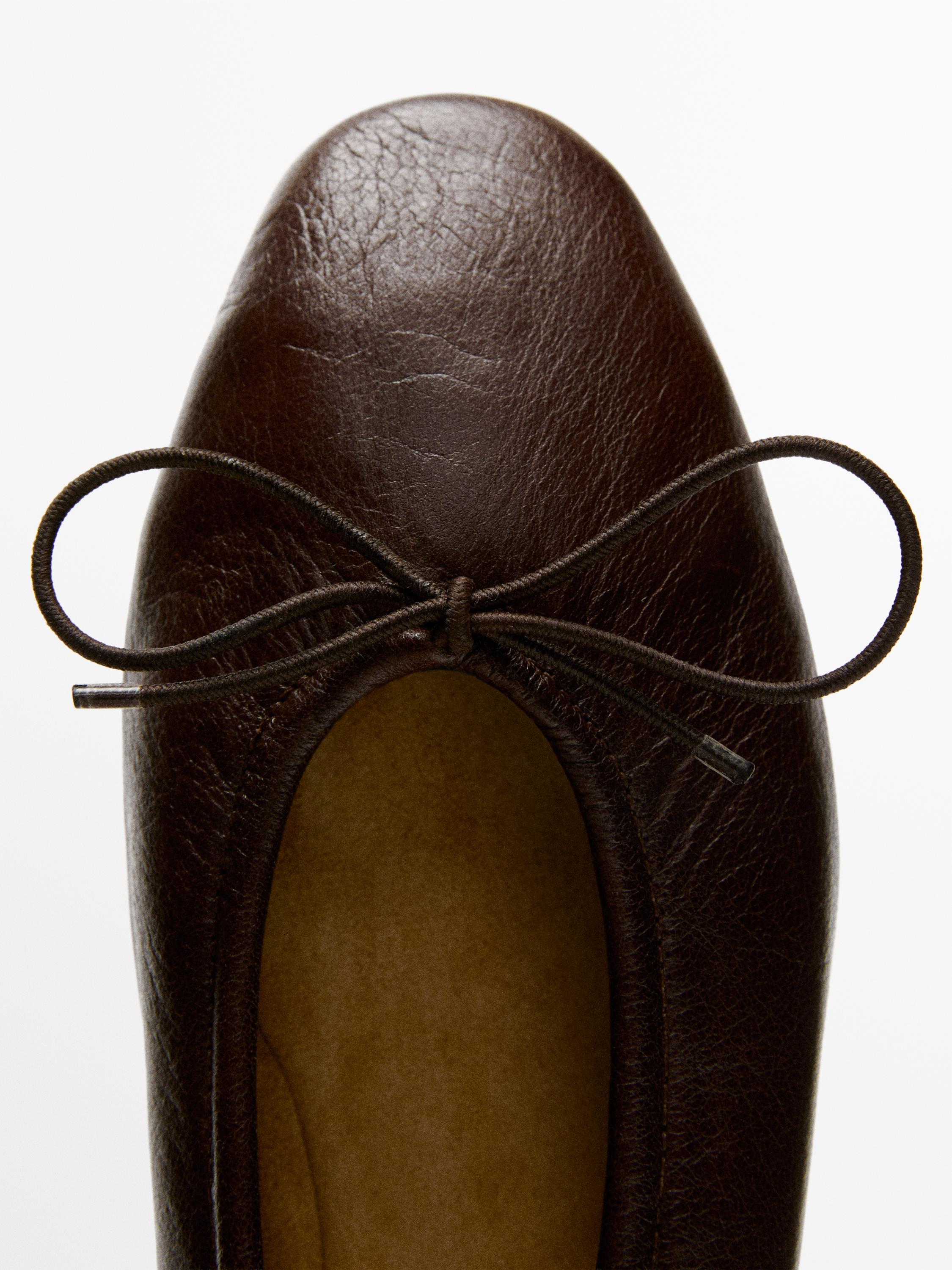 Gathered ballet flats with bow — BROWN