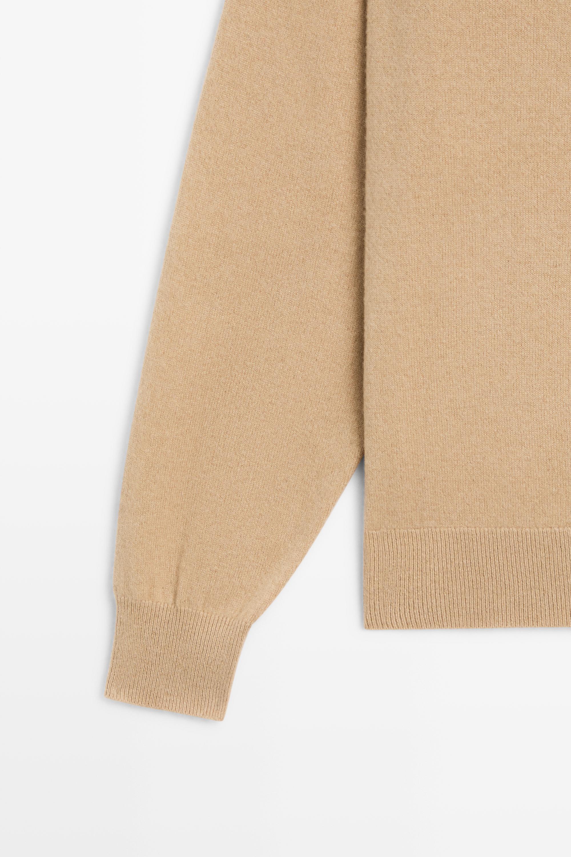 100% cashmere long sleeve sweater — CAMEL