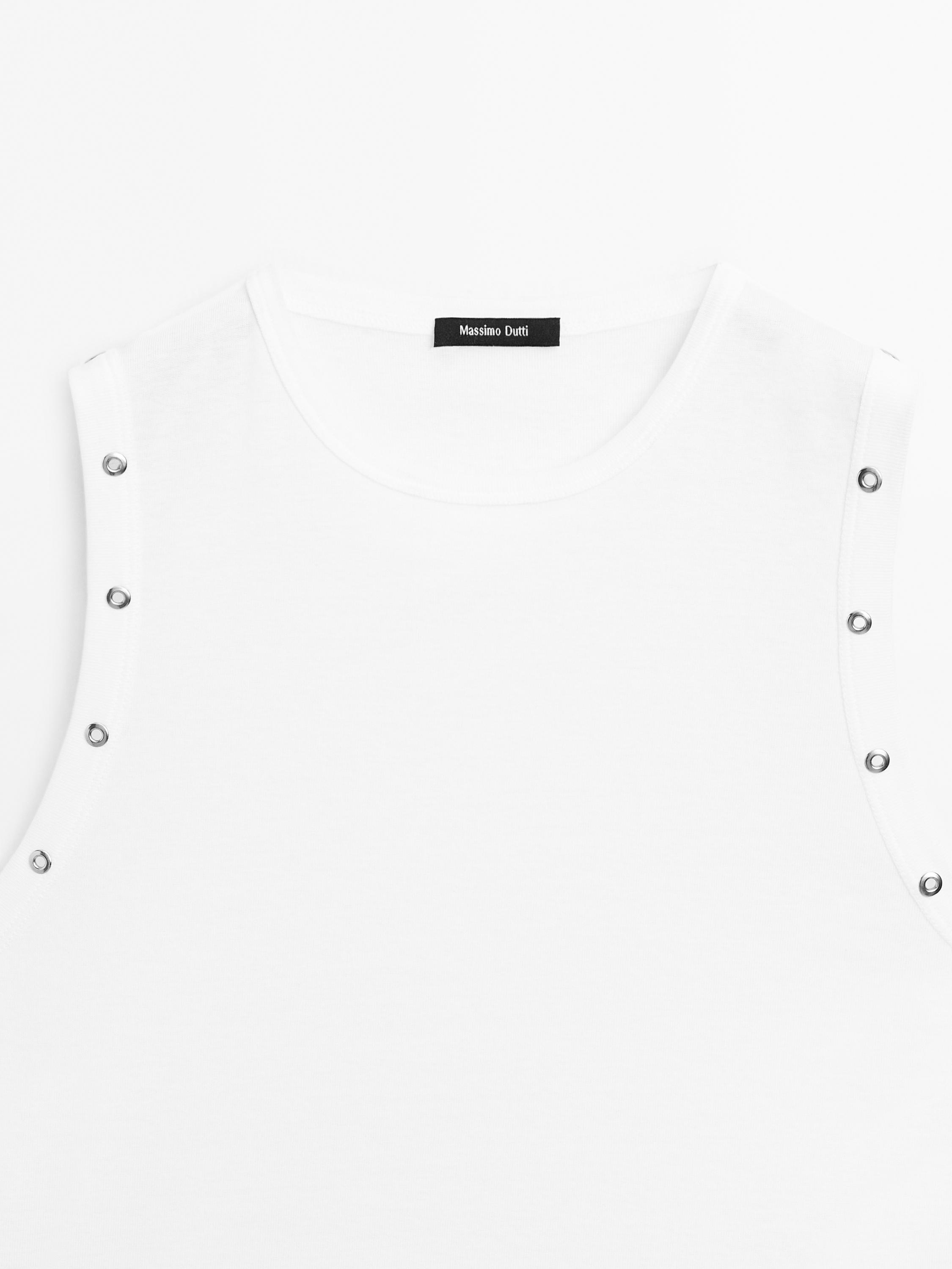 Crew neck T-shirt with eyelet detail · White · Circular
