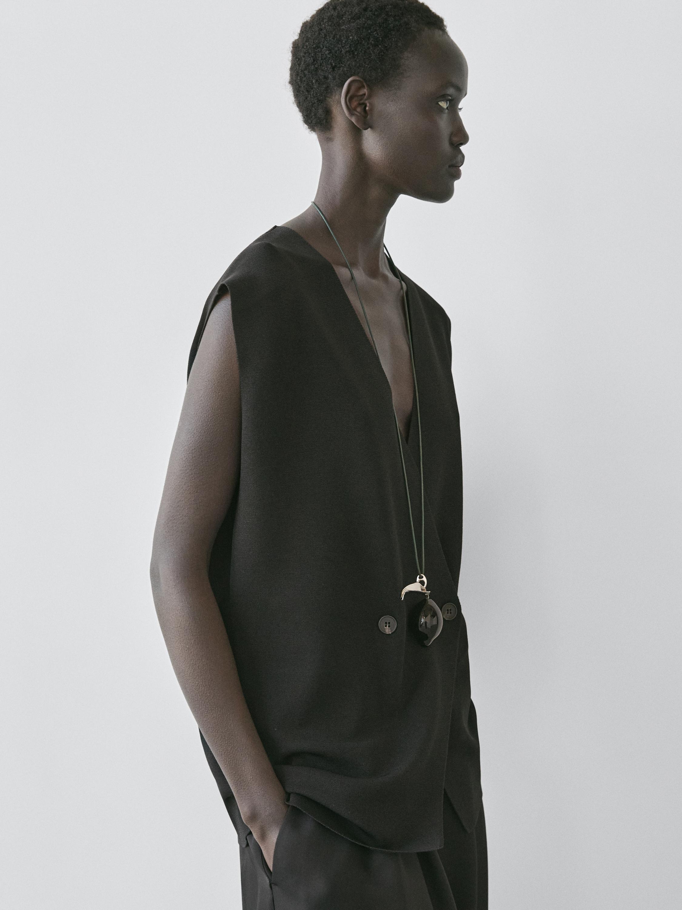Long double-breasted vest — BLACK